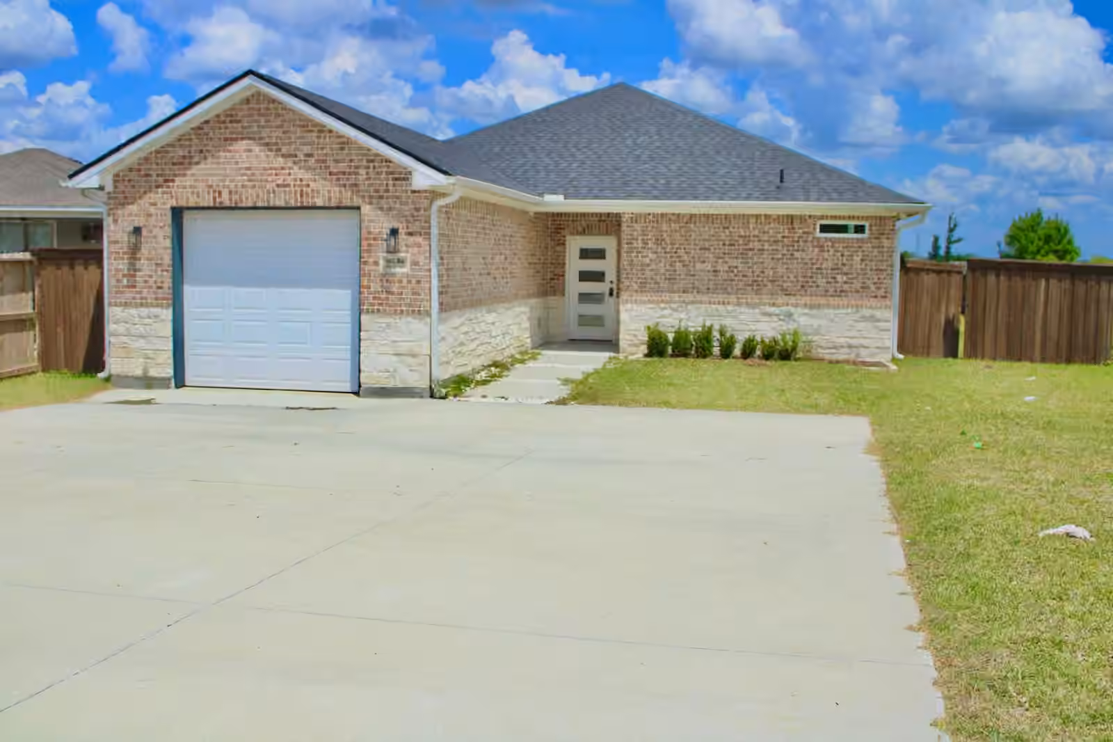 Photo 3 of 812 Road 57071, Cleveland, TX