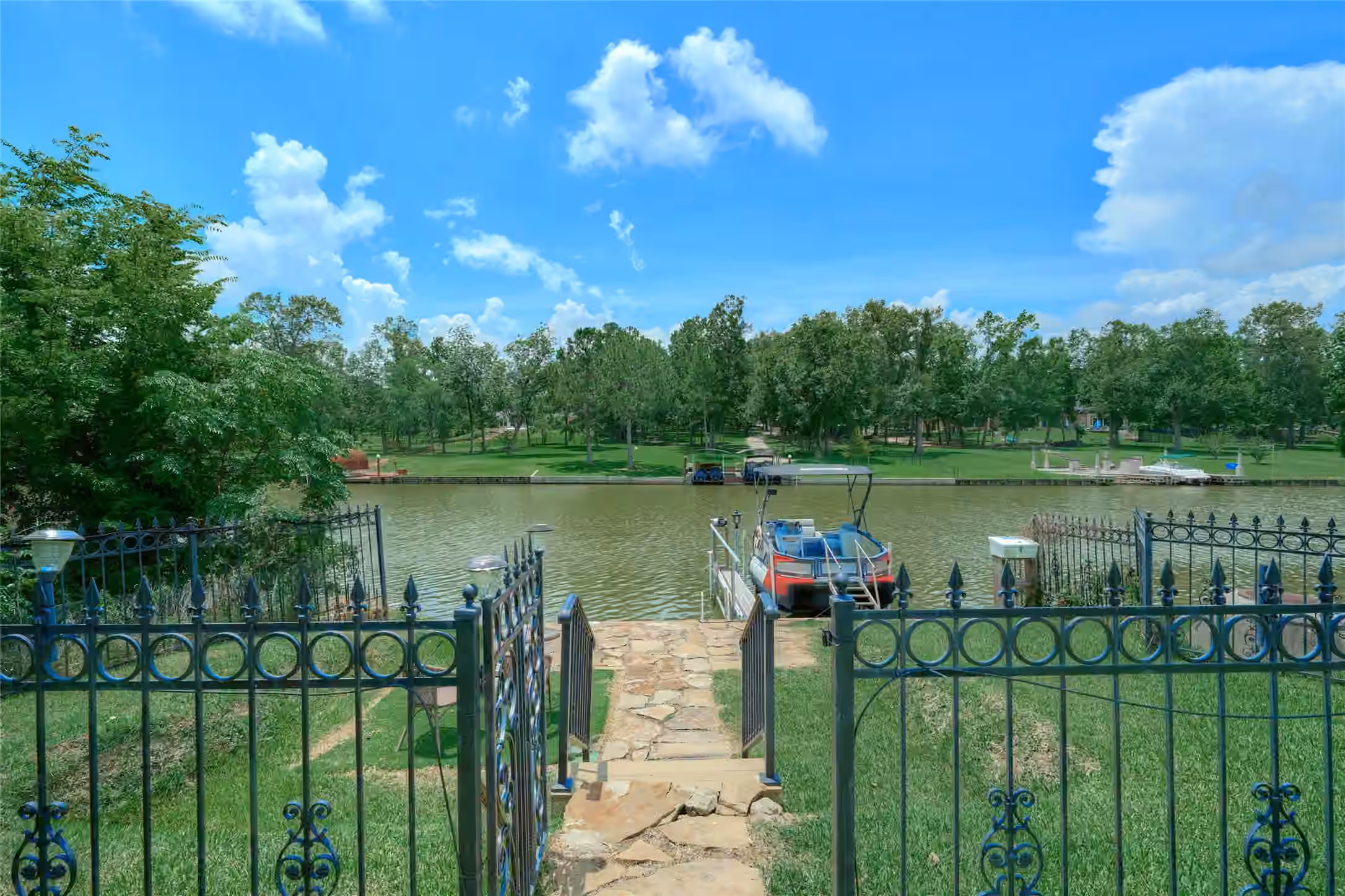 Photo 6 of 11503 Renaissance Drive, Montgomery, TX
