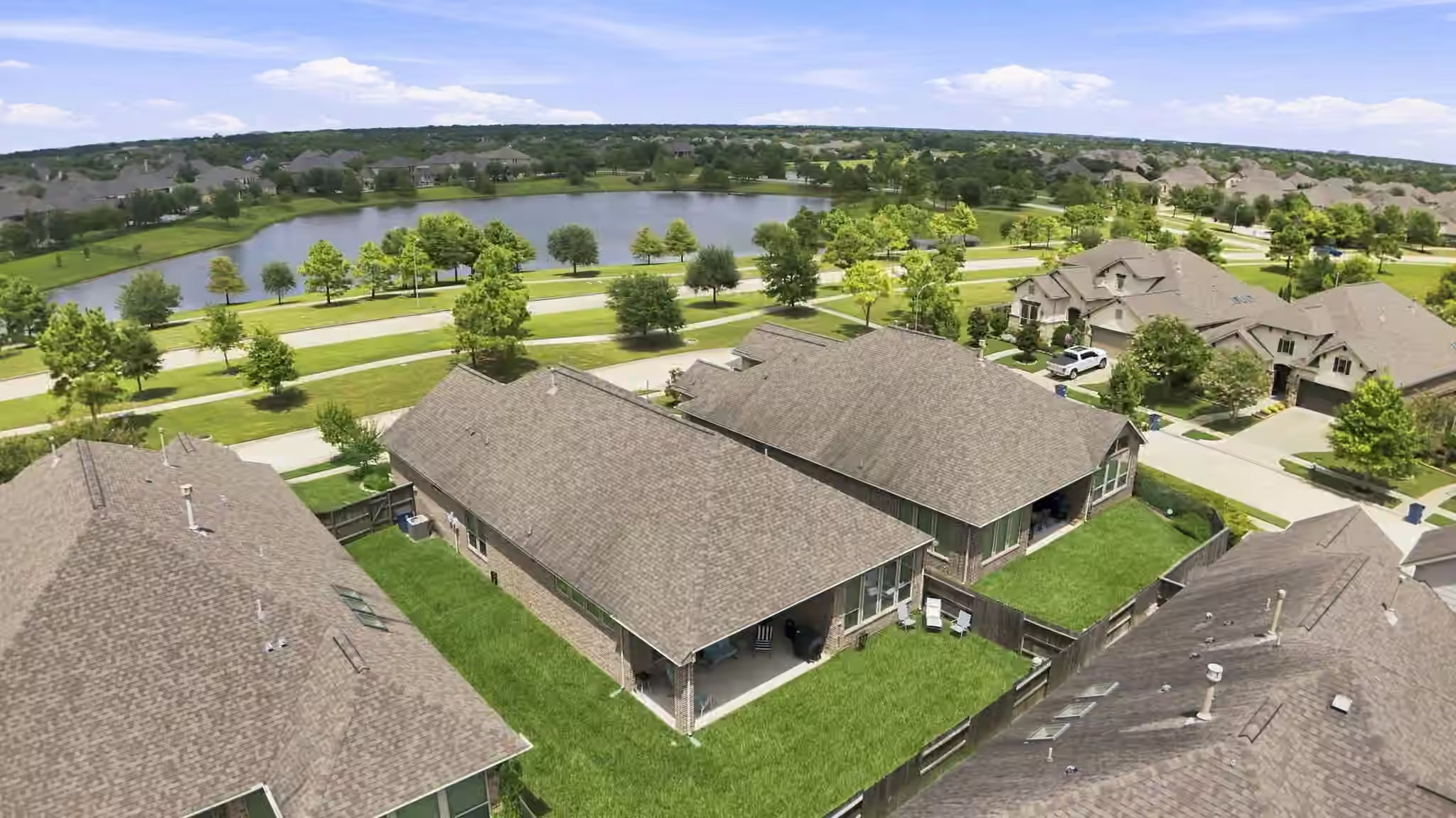 Photo 3 of 19107 Timberwood Run Drive, Cypress, TX