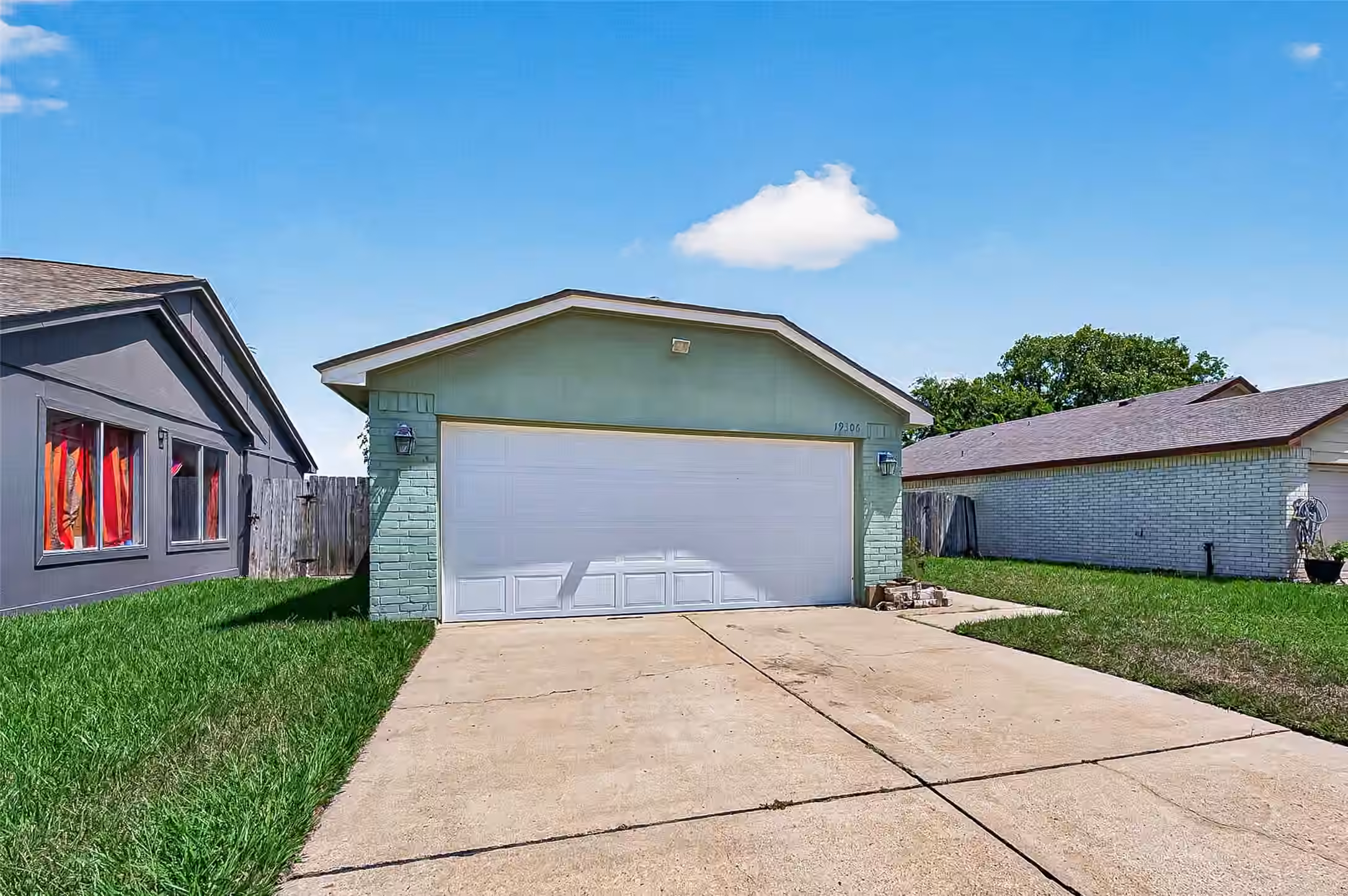 Photo 4 of 19306 Cypress Canyon Drive, Katy, TX