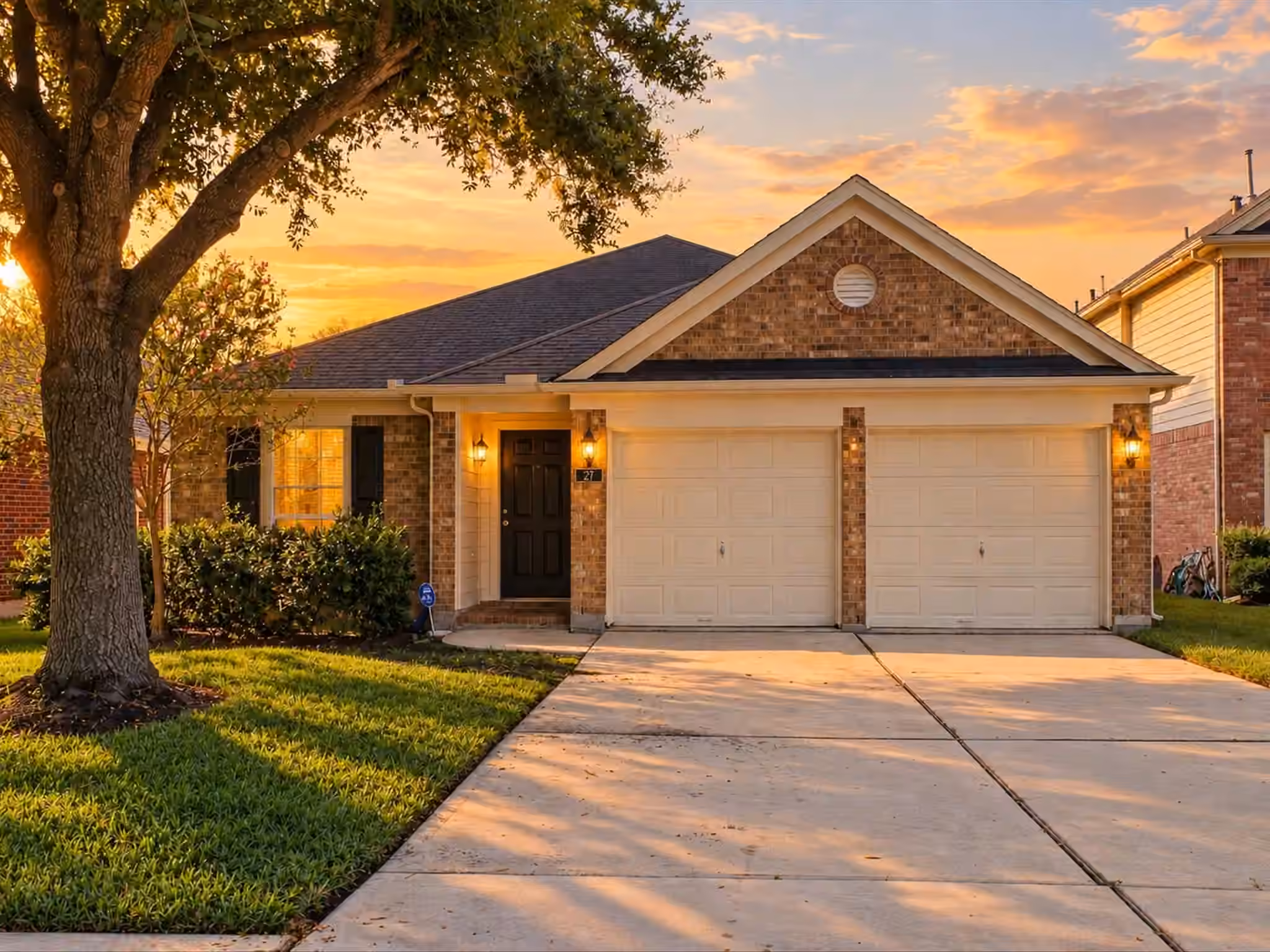 Photo of 27 Palm Desert Drive, Manvel, TX 77578