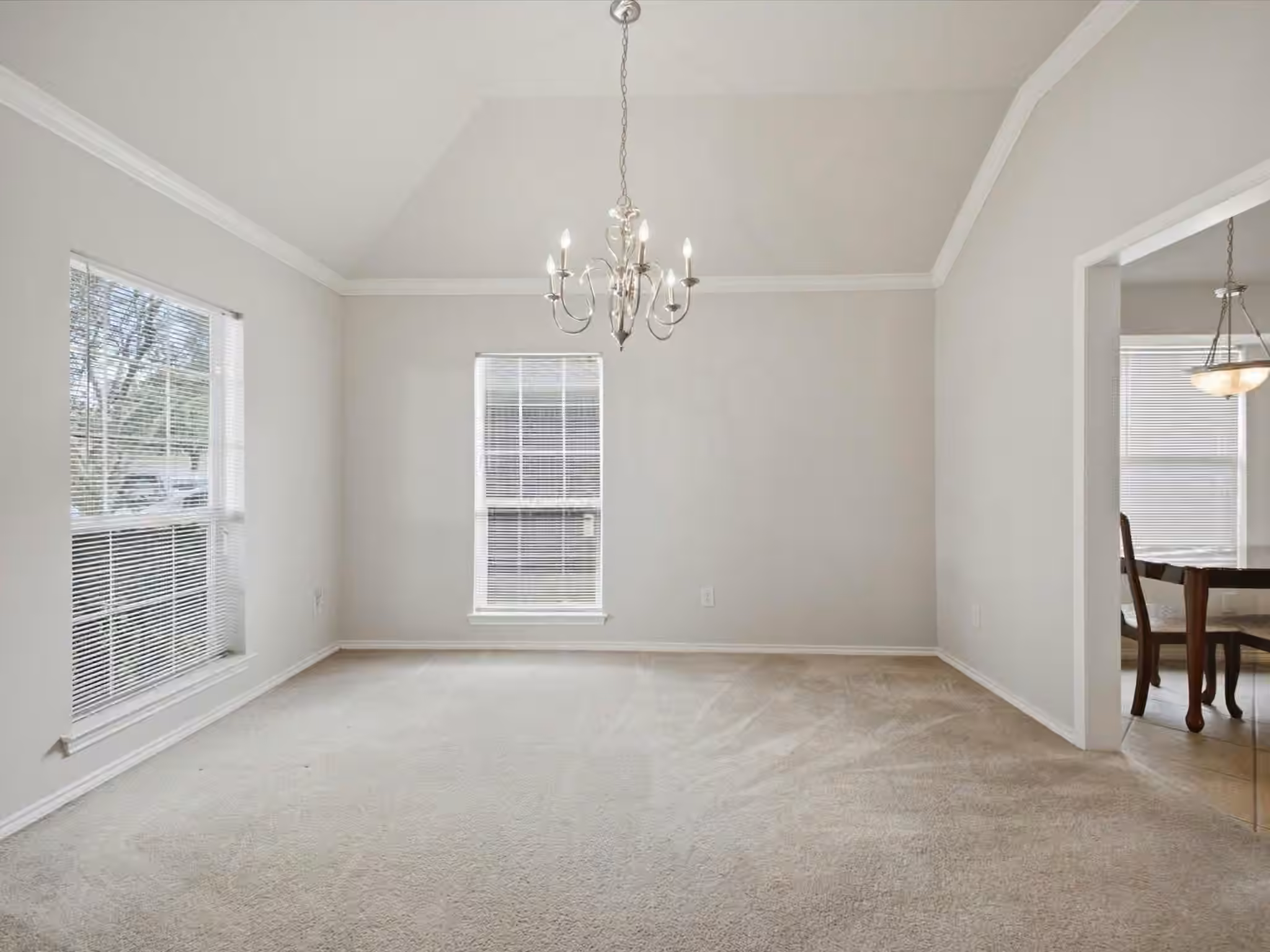 Photo 5 of 27 Palm Desert Drive, Manvel, TX