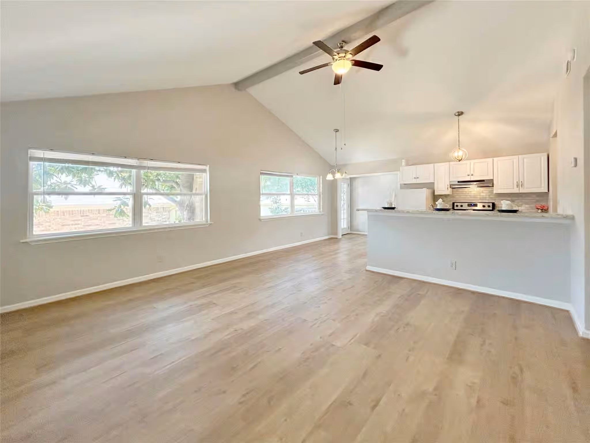 Photo 3 of 15095 Conroe Bay Boulevard, Willis, TX