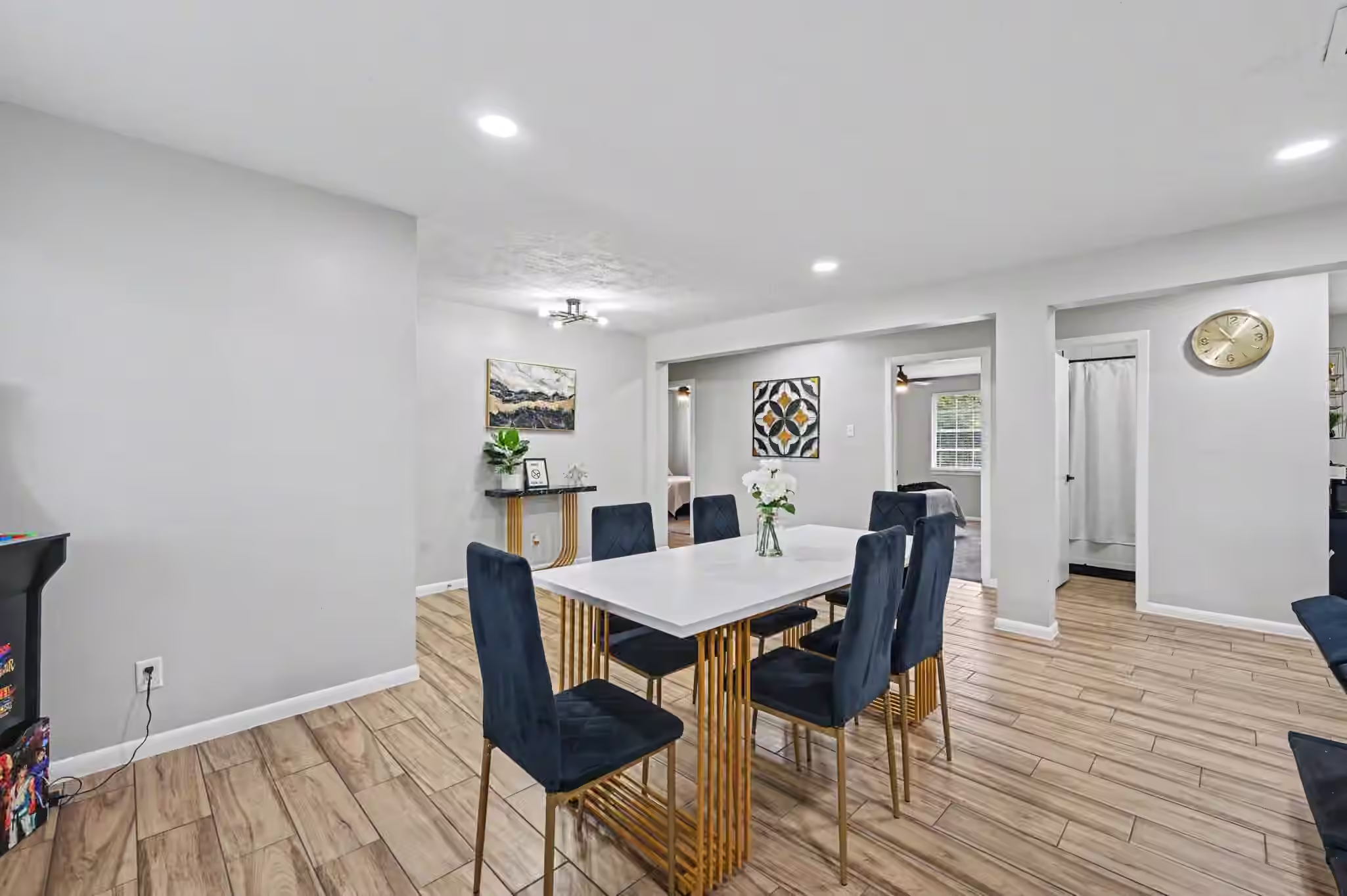 Photo 5 of 9515 Highmeadow Drive, Houston, TX