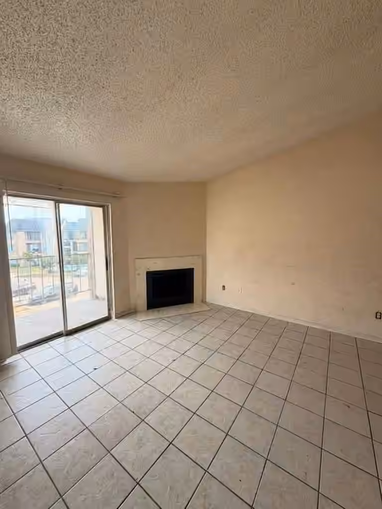 Photo 4 of 10101 S Gessner Road 808, Houston, TX