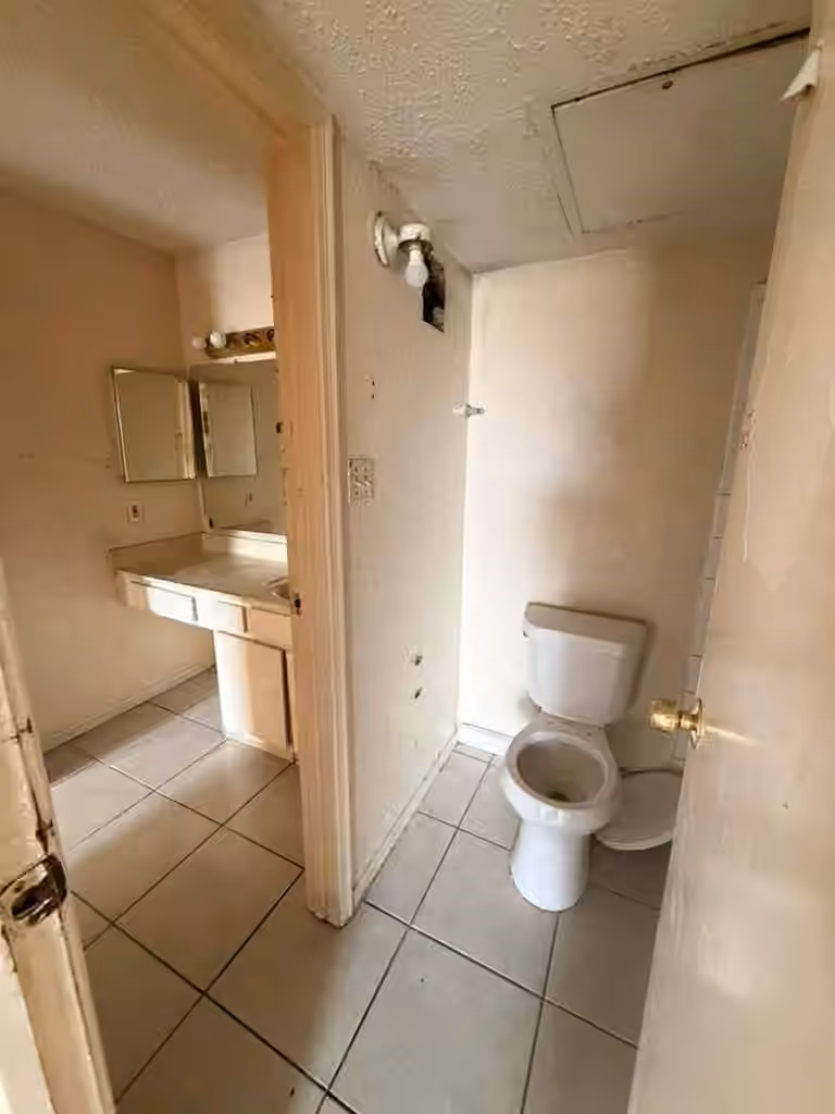 Photo 5 of 10101 S Gessner Road 808, Houston, TX