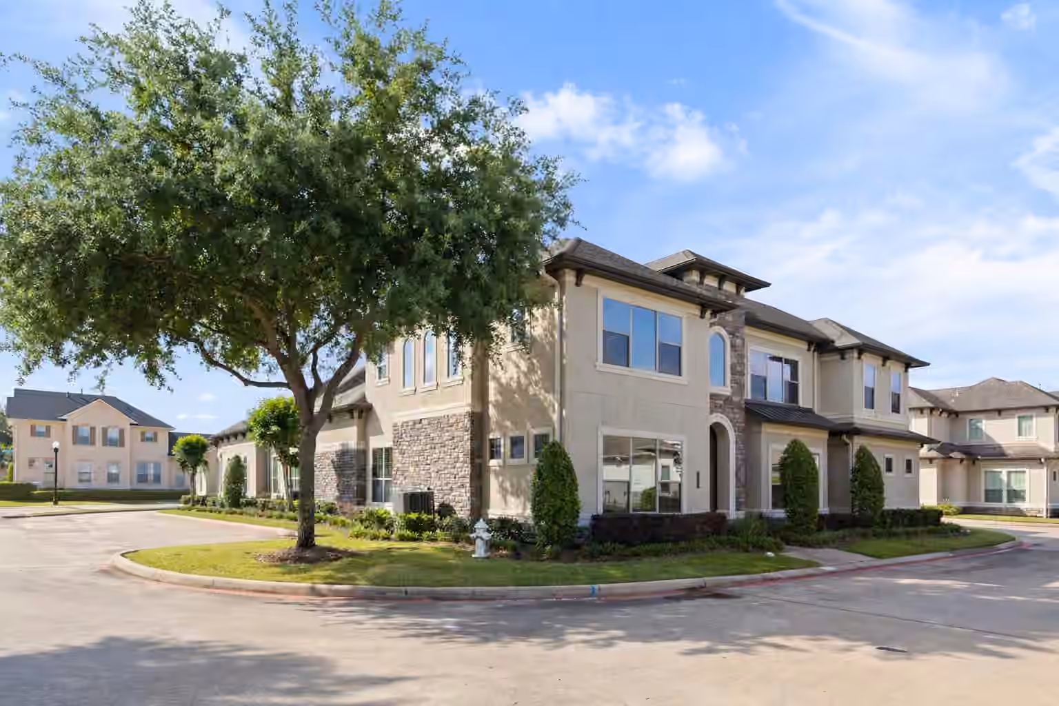 Photo 4 of 4315 Serenade Terrace Drive, Missouri City, TX