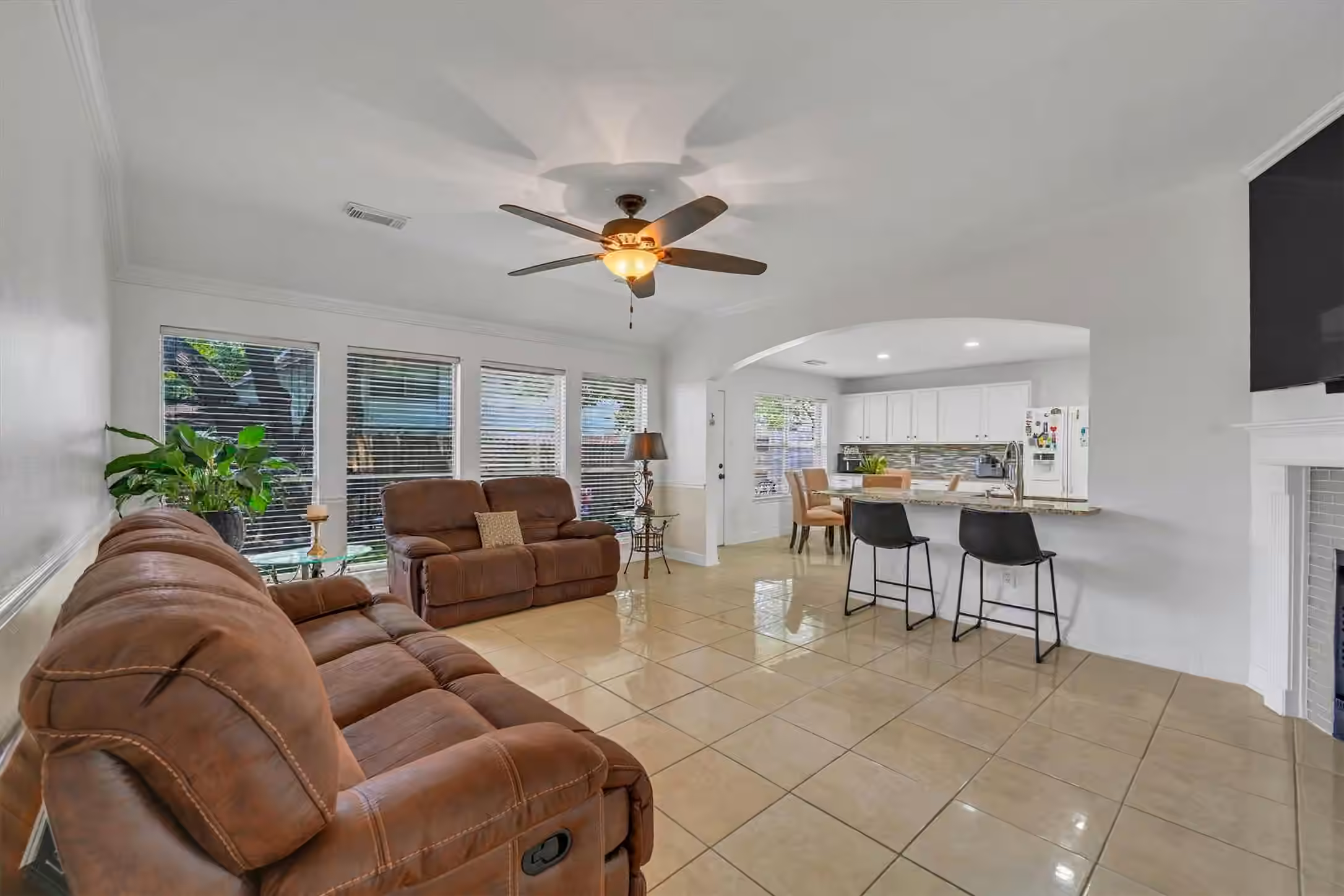 Photo 3 of 3034 Millers Oak Lane, Sugar Land, TX