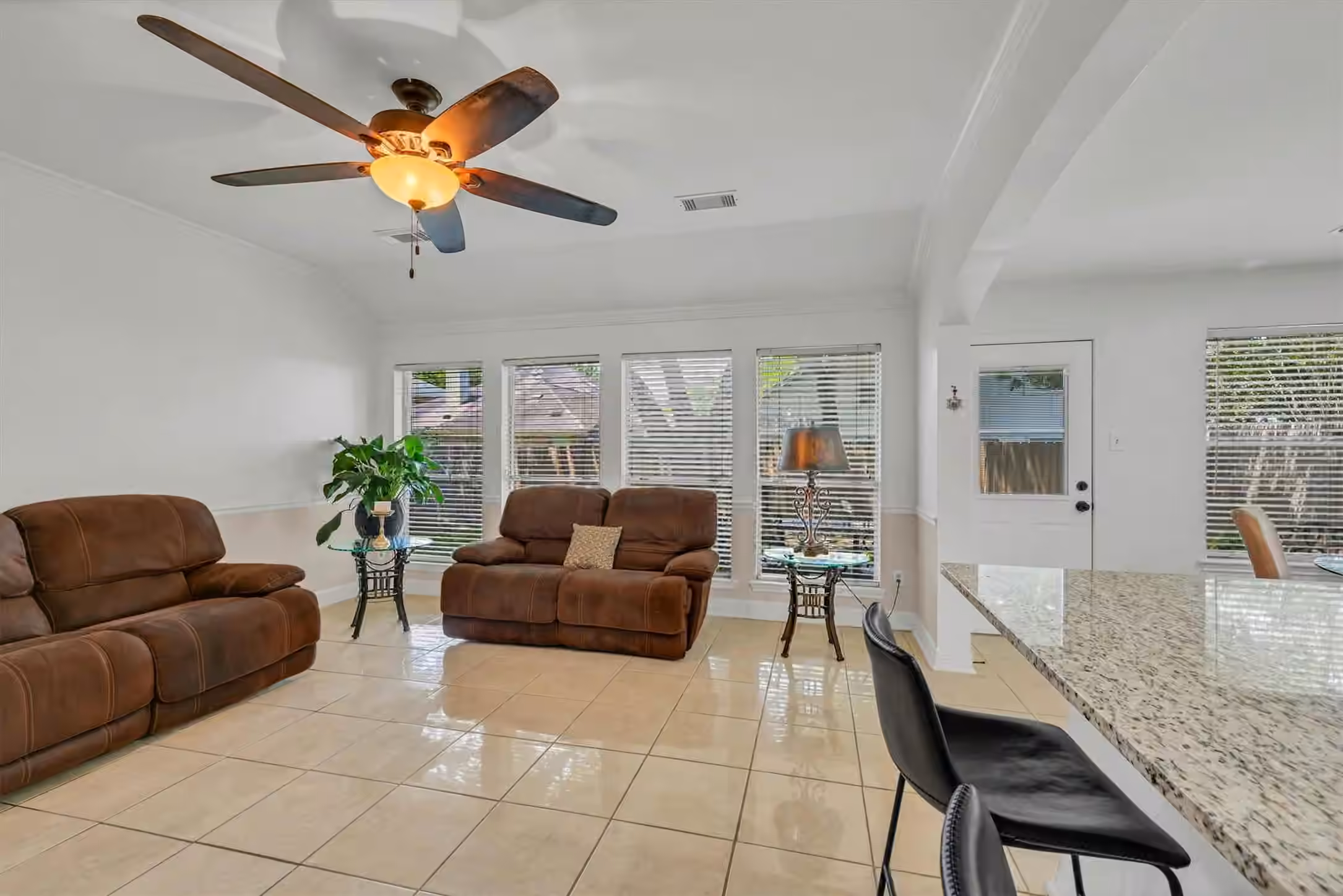 Photo 4 of 3034 Millers Oak Lane, Sugar Land, TX