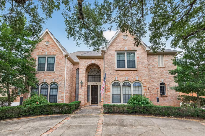 Photo of 919 Ivy Parkway Drive, Houston, TX 77077