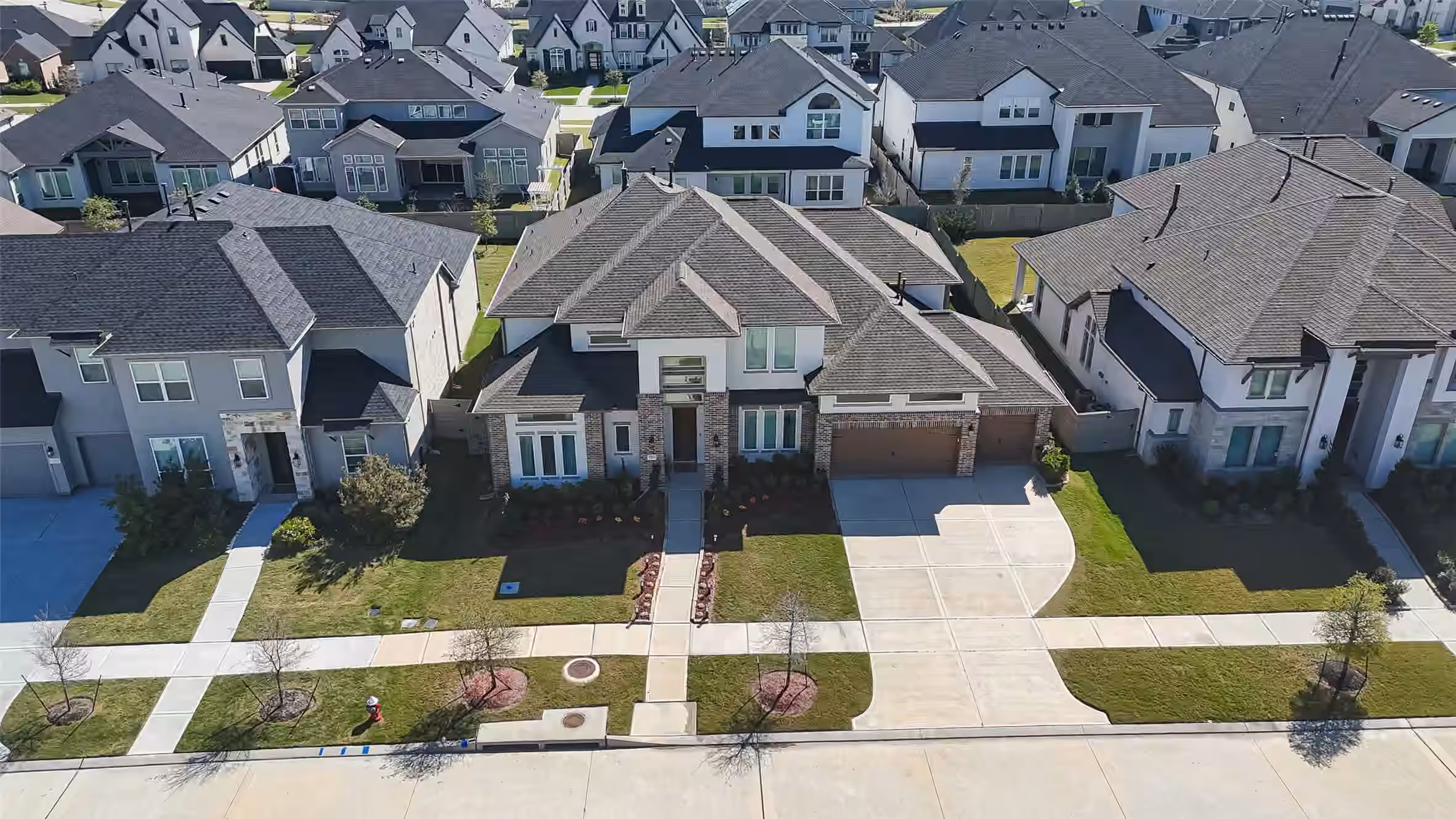 Photo 2 of 4919 Olive Province Lane, Manvel, TX