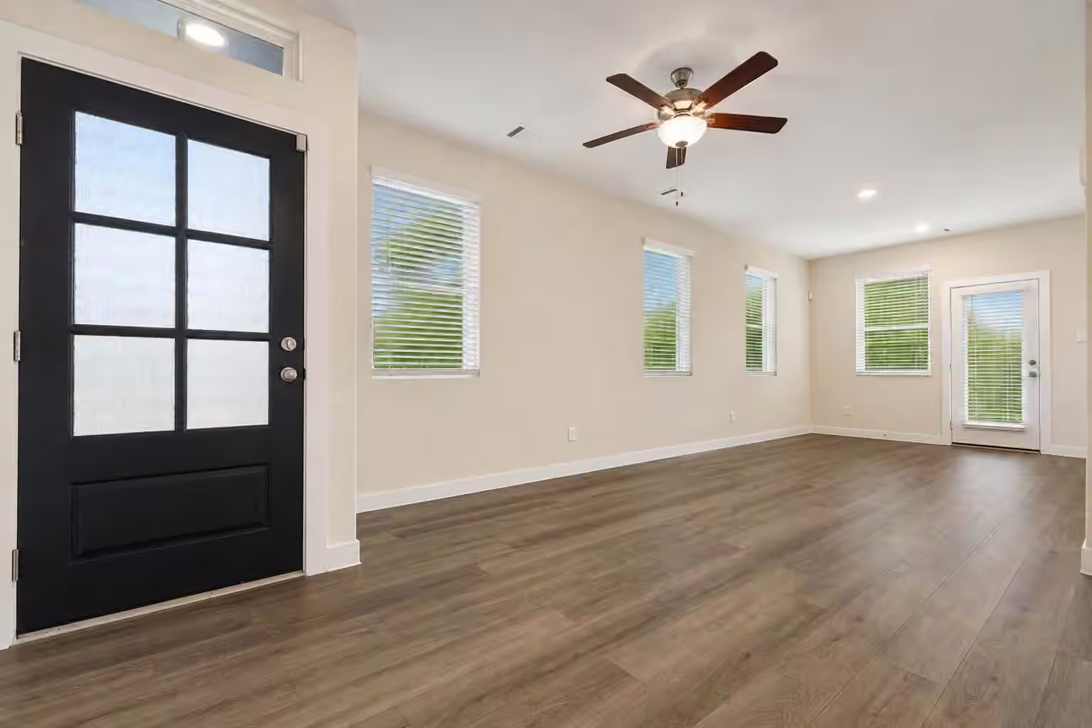 Photo 3 of 14727 Slow River Avenue, Houston, TX