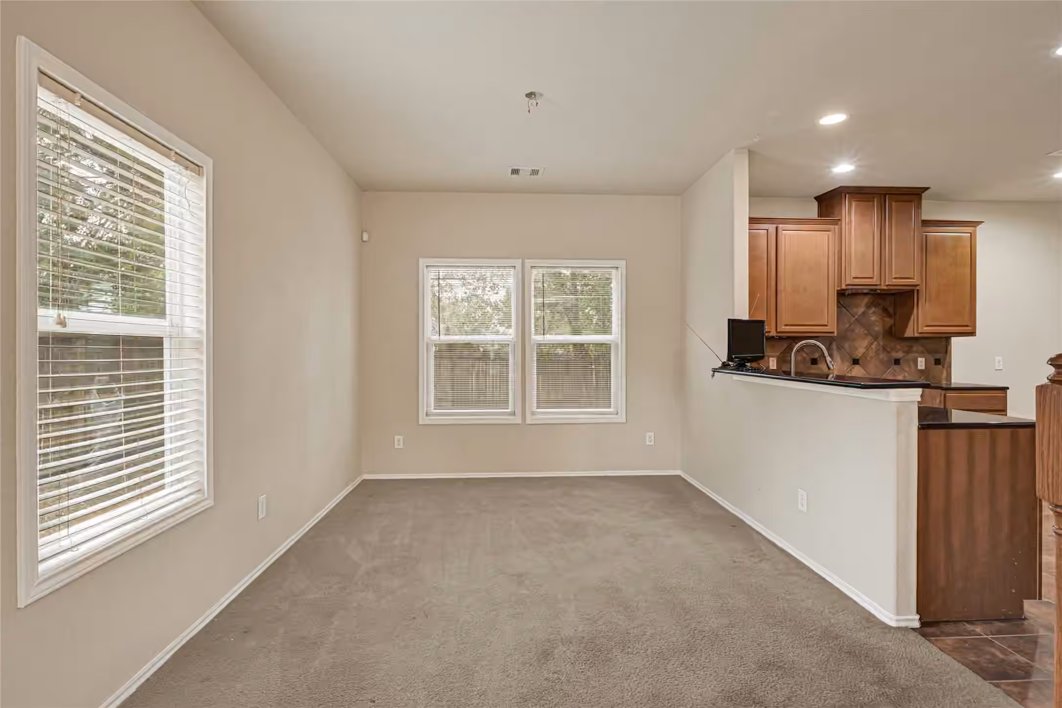 Photo 4 of 16855 Marlin Spike Way, Crosby, TX