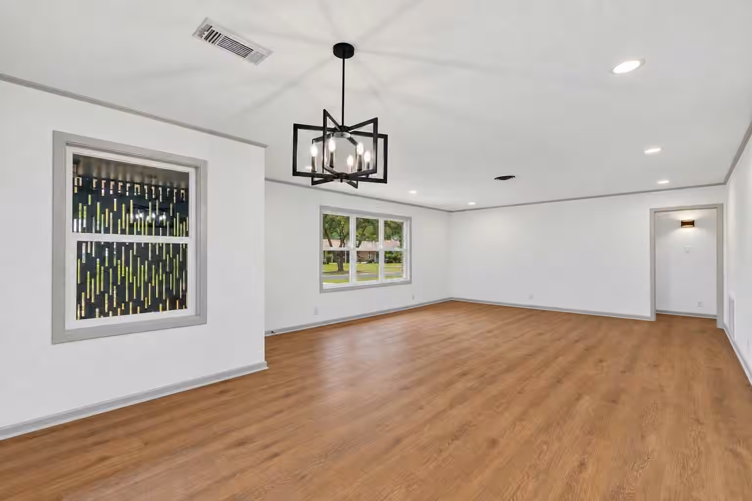 Photo 6 of 5619 Warm Springs Road, Houston, TX