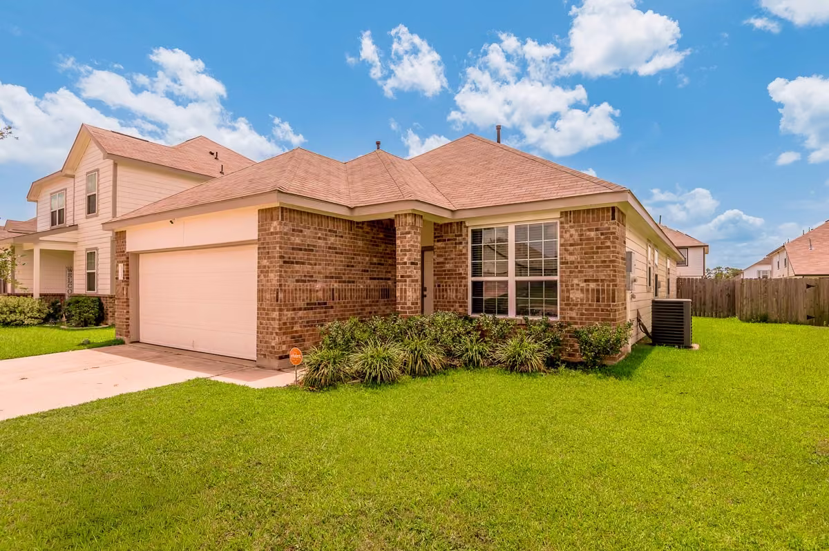 Photo of 111 Pronghorn Drive, Huntsville, TX 77320