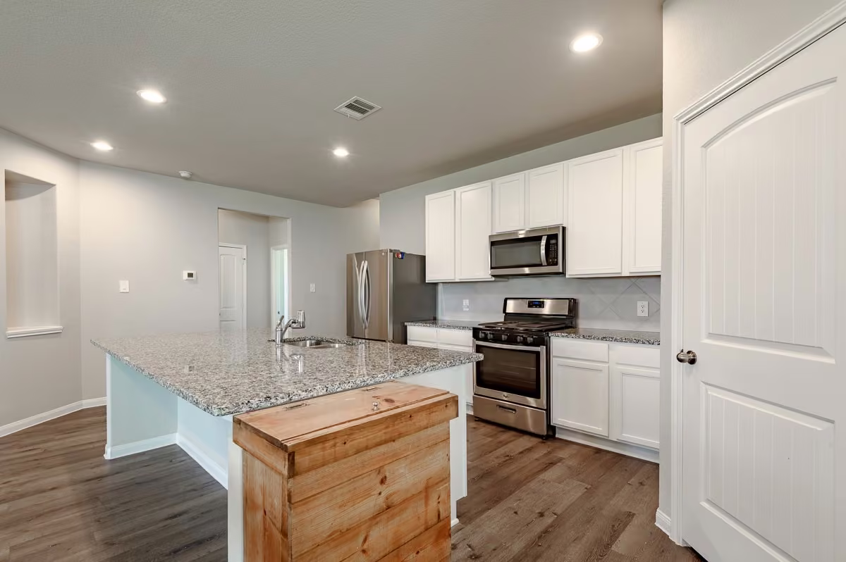Photo 7 of 111 Pronghorn Drive, Huntsville, TX