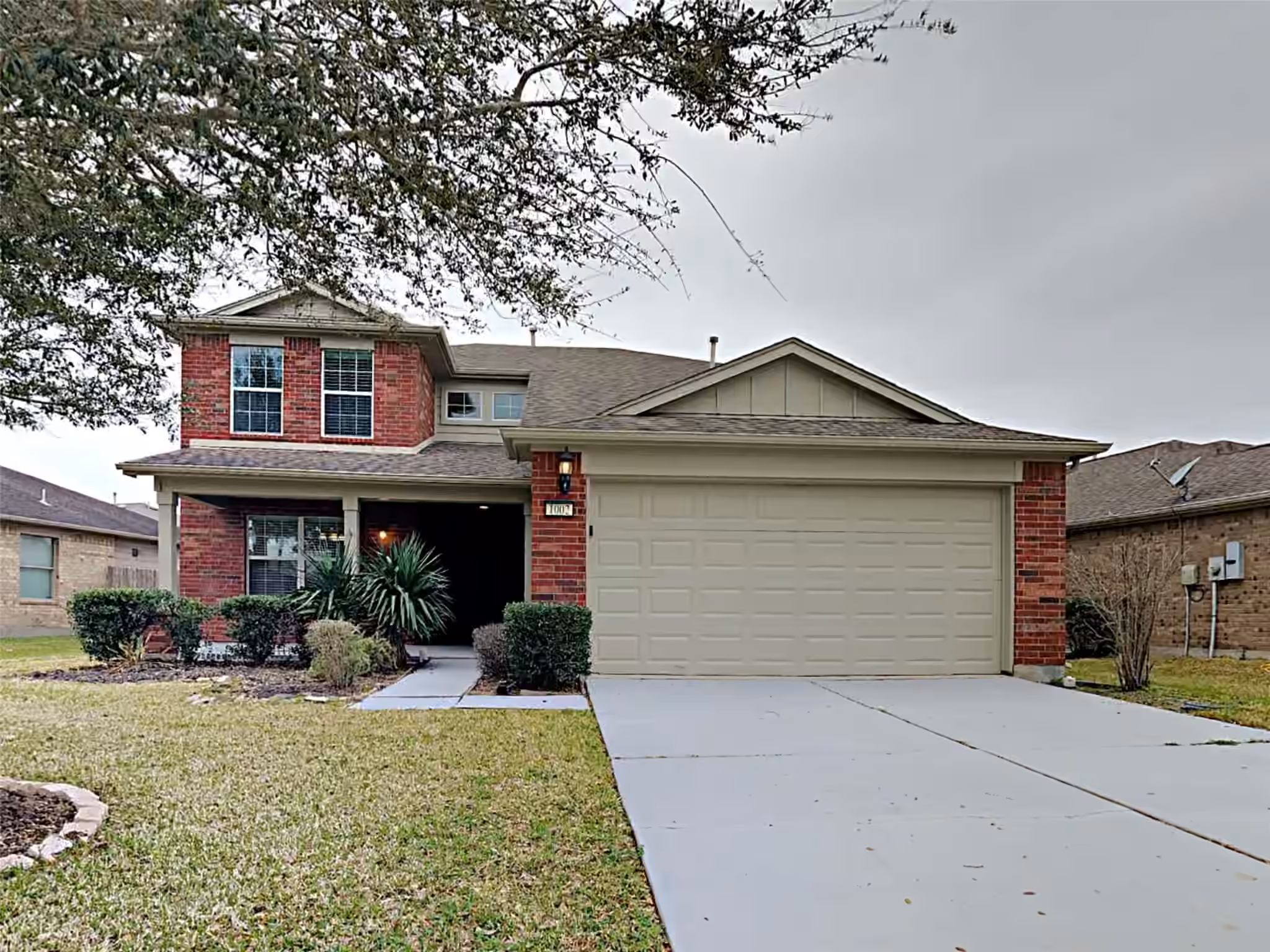Photo of 1002 Honeysuckle Vine Drive, Rosenberg, TX 77469