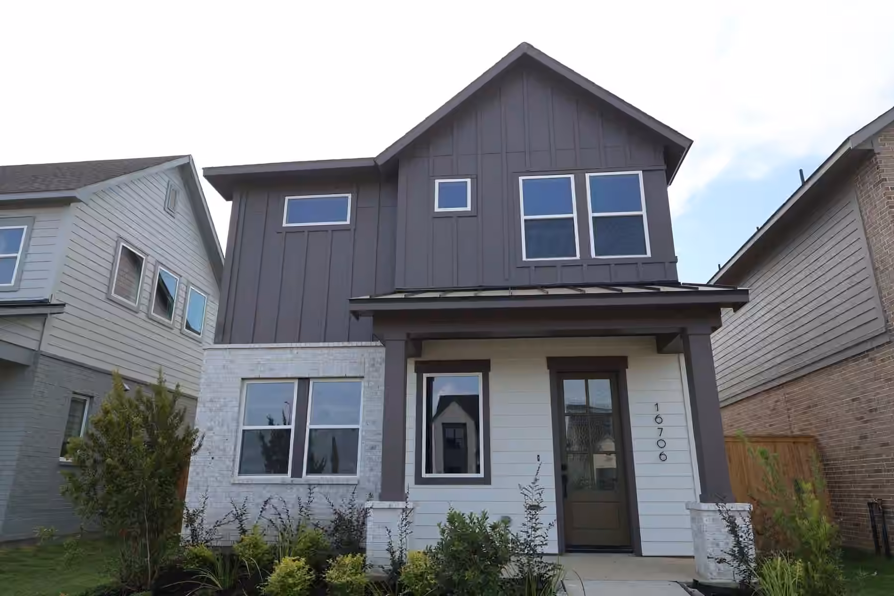 Photo 2 of 16706 Vibrant Avenue, Hockley, TX