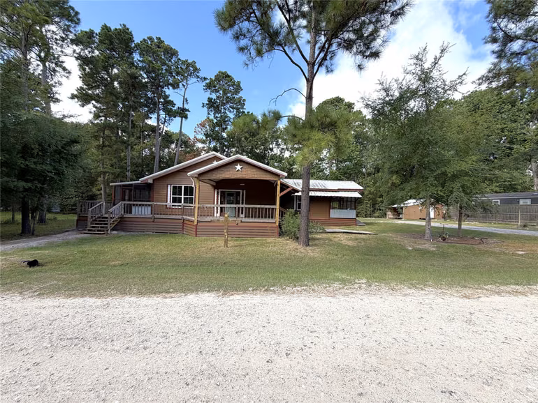 Photo of 294 Canadian Drive, Trinity, TX