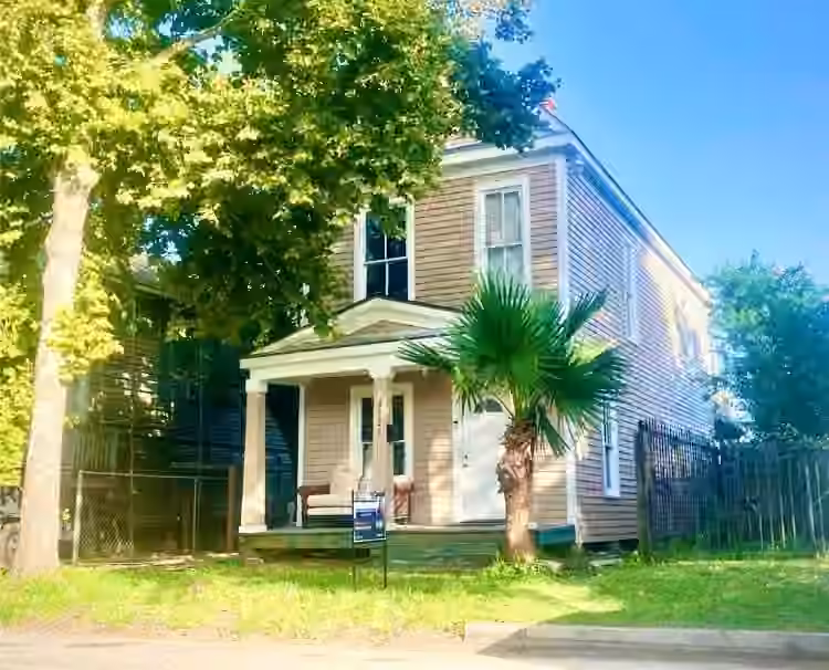 Photo 5 of 2721 Avenue P 1/2, Galveston, TX