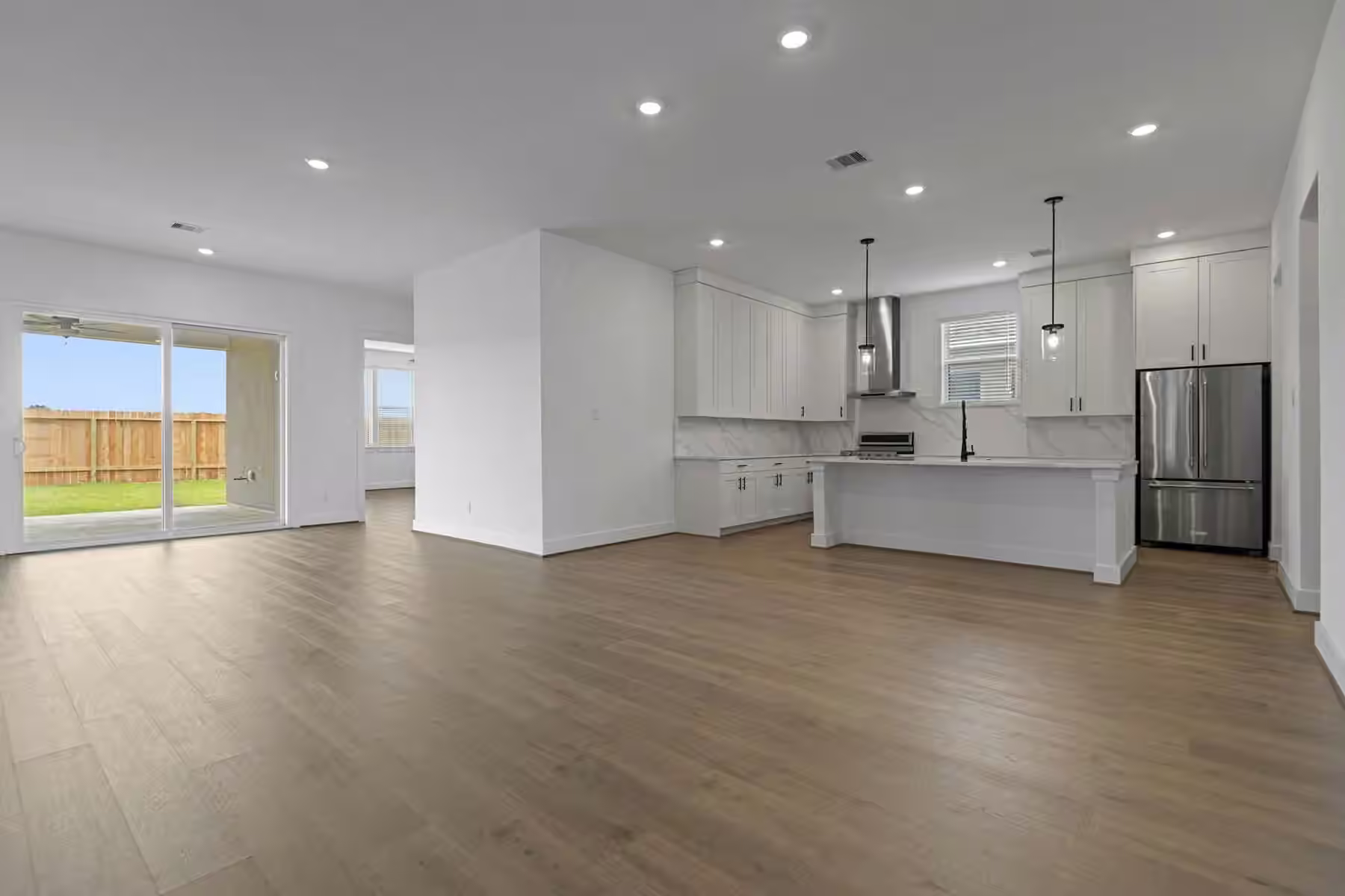 Photo 5 of 1911 Drover Lane, Rosenberg, TX