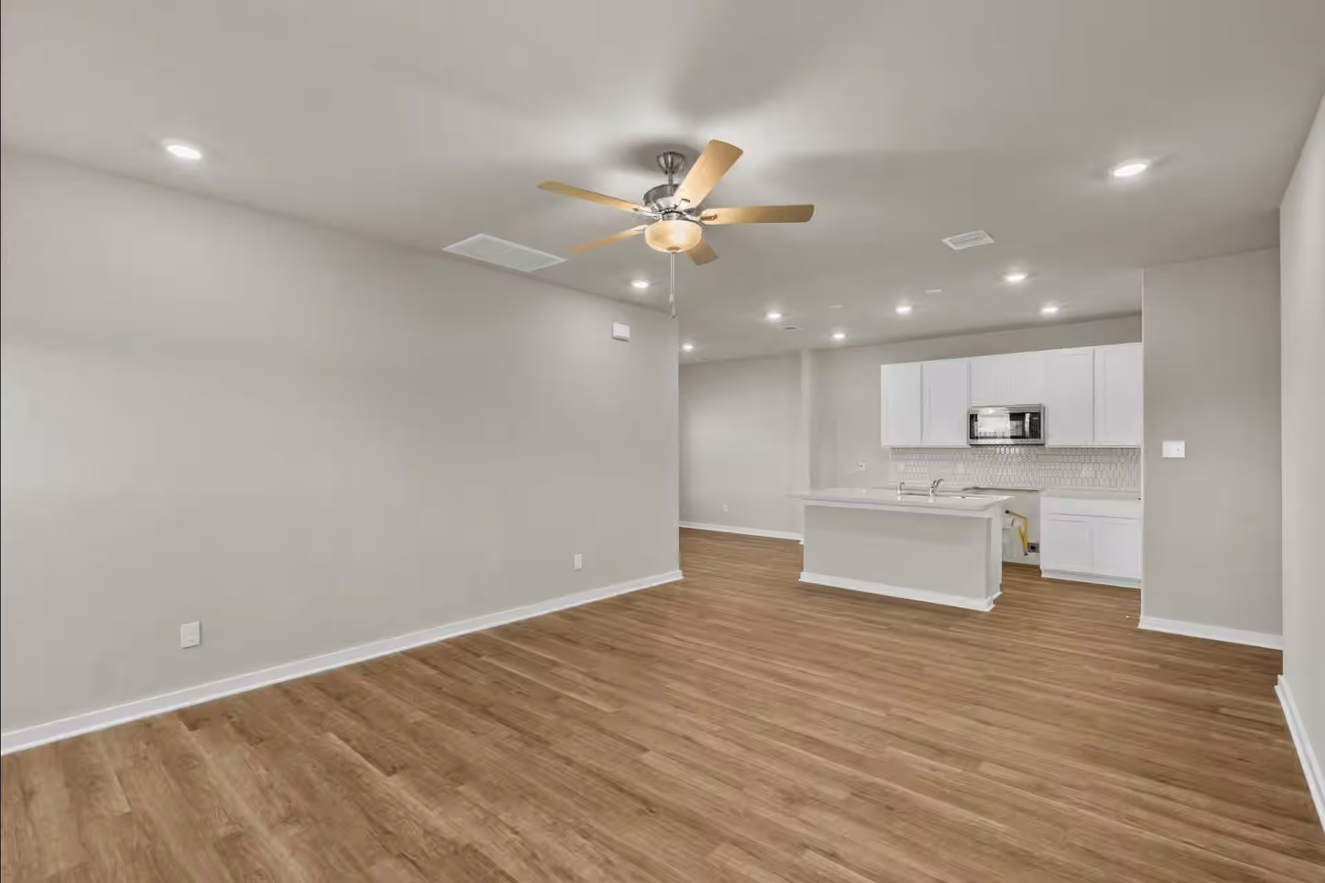 Photo 7 of 2939 Wind Cave Lane, Rosharon, TX