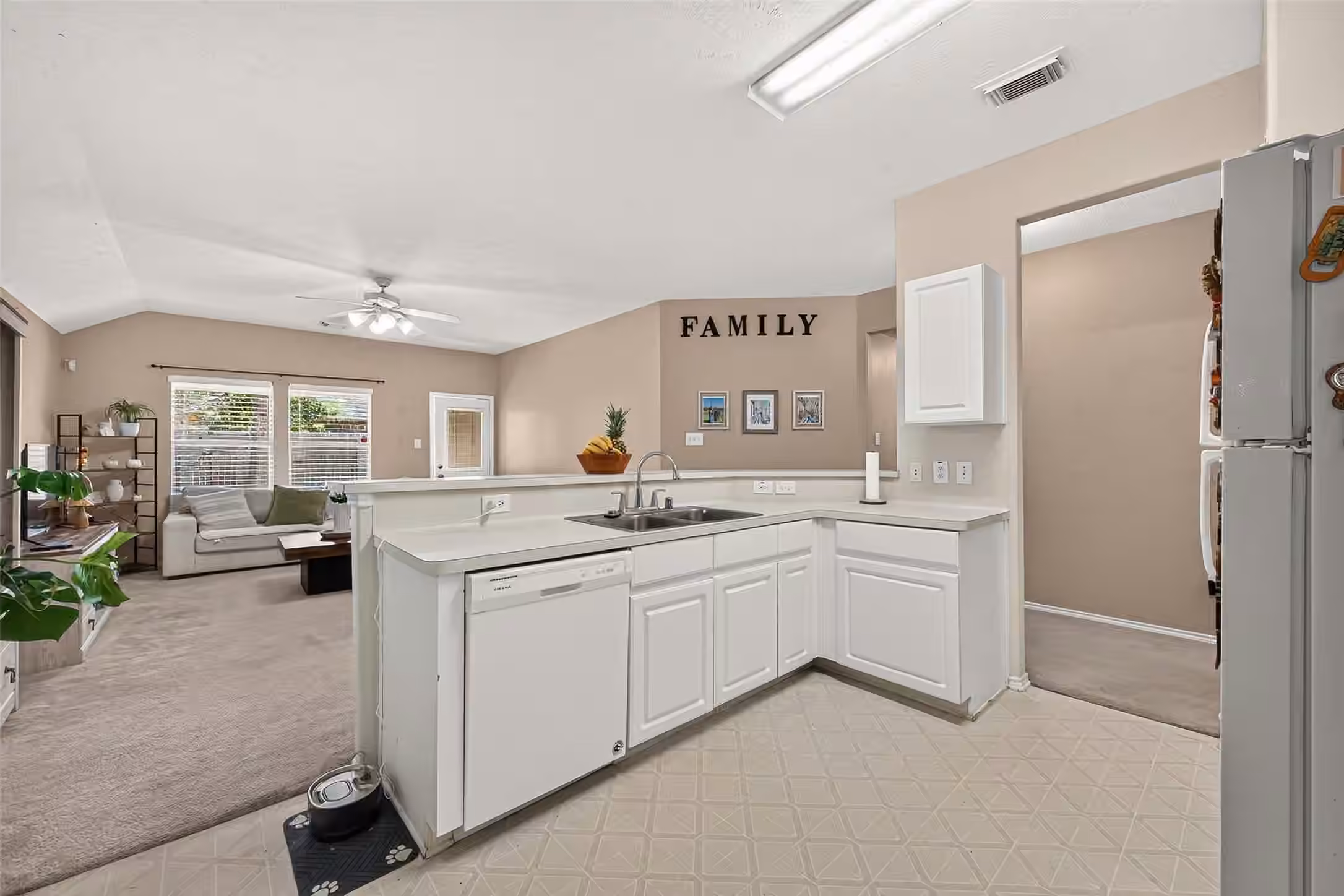 Photo 7 of 30 S Vesper Bend Circle, Spring, TX