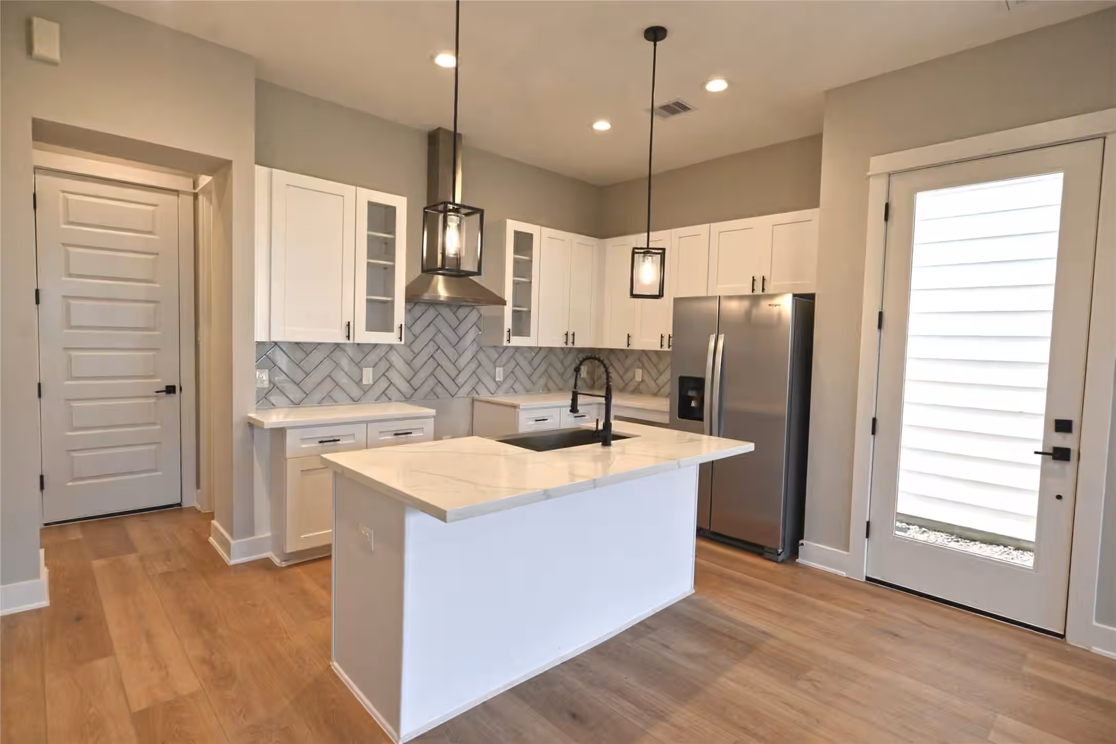 Photo 4 of 5935 Cebra Street, Houston, TX