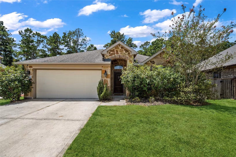 Photo of 2818 Ridgecliff Court, Conroe, TX