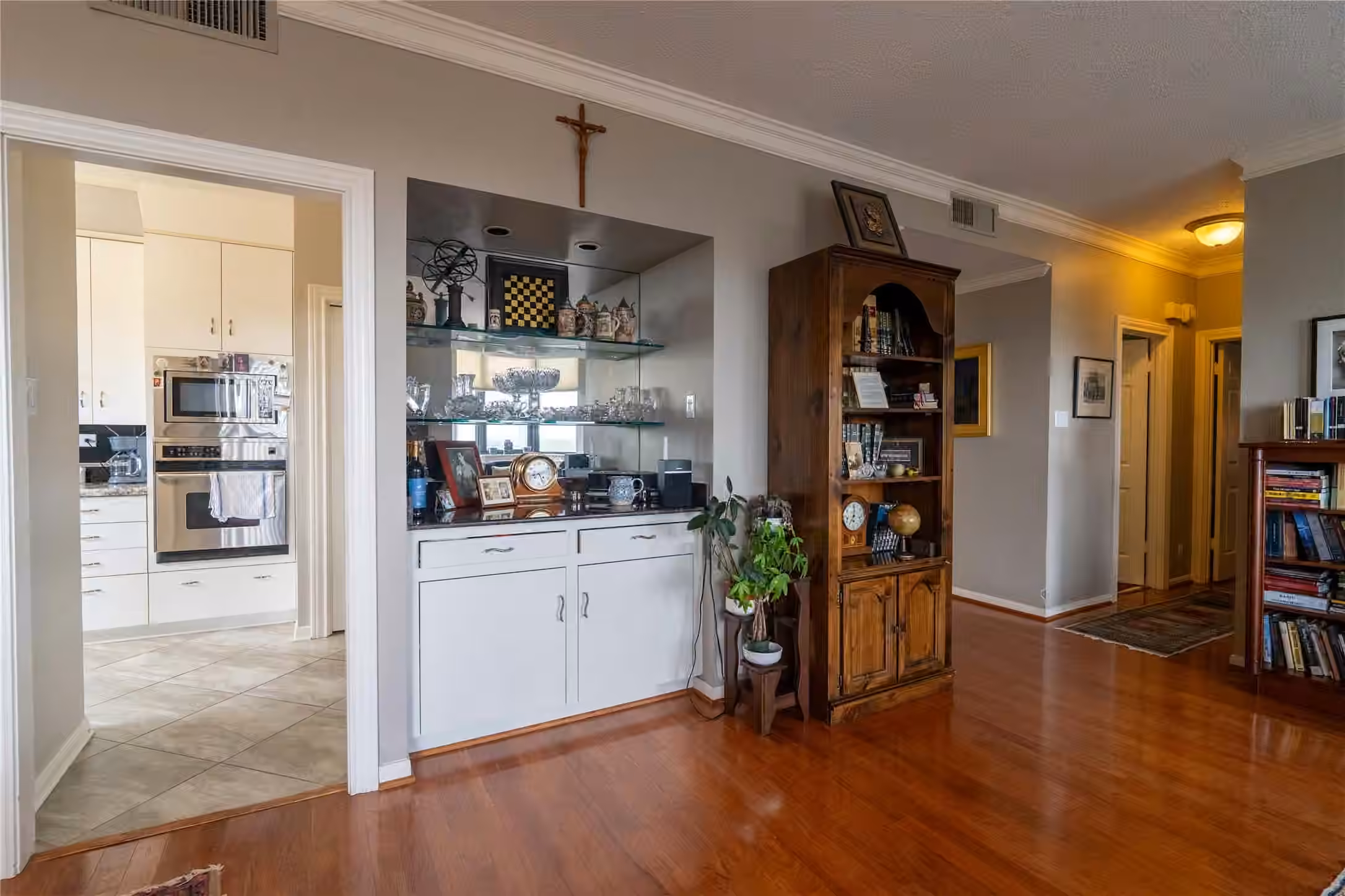 Photo 6 of 651 Bering Drive 1301, Houston, TX