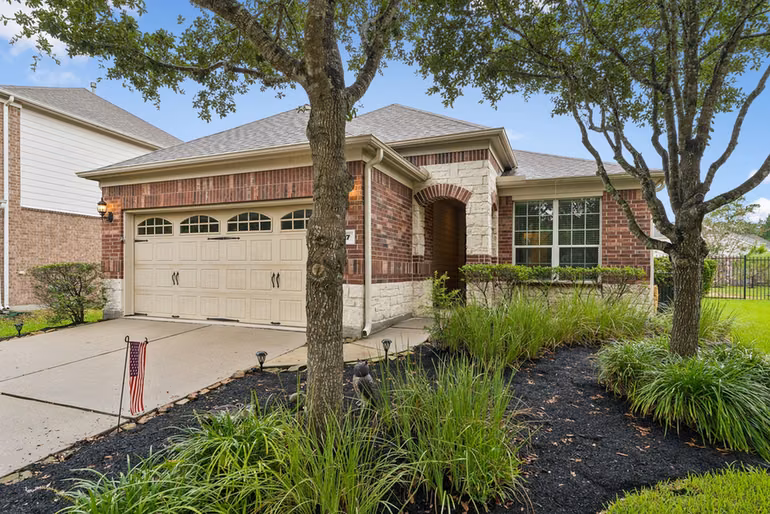 Photo of 47 Canterborough Place, The Woodlands, TX 77375