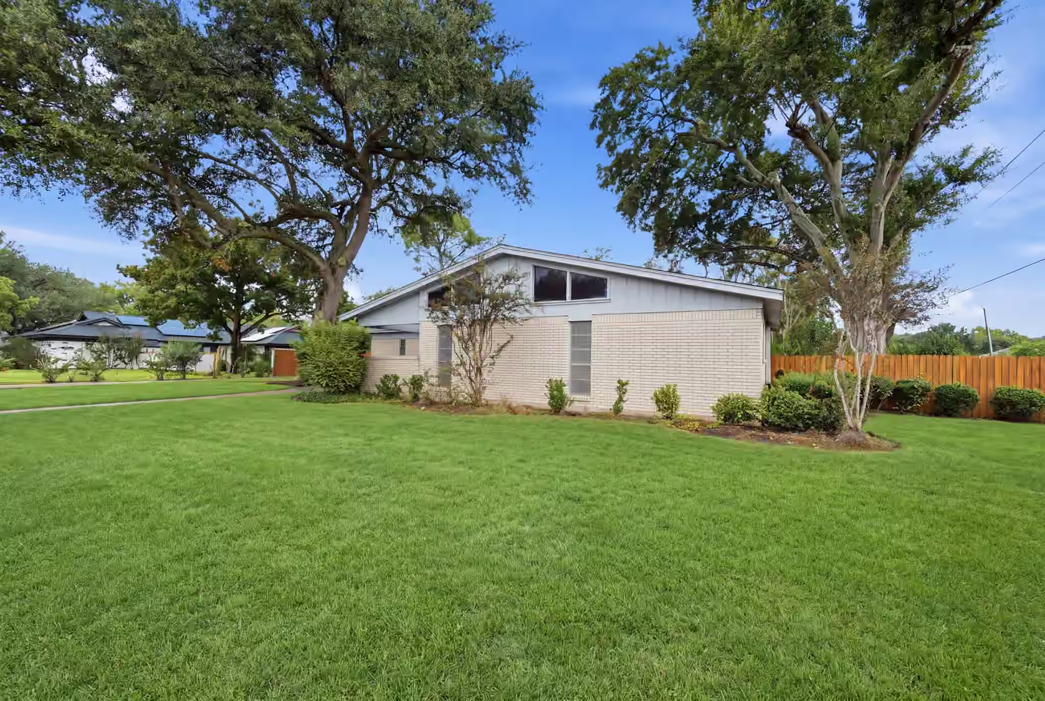 Photo 4 of 3135 Main Avenue, Rosenberg, TX