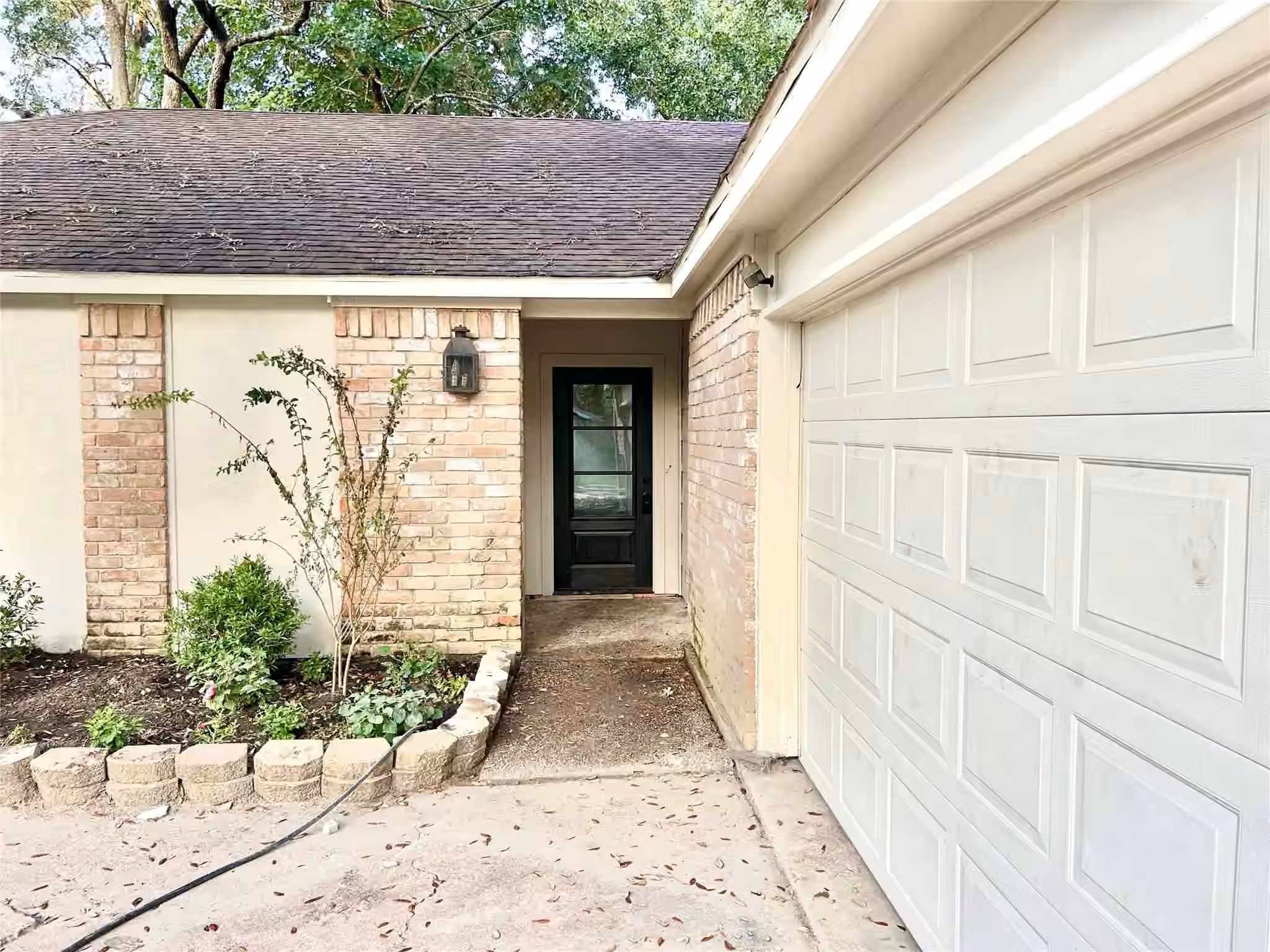 Photo 5 of 963 Coachlight, Houston, TX
