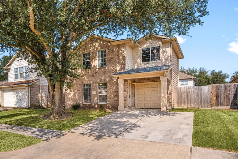 Photo of 19714 Shores Edge Drive, Tomball, TX