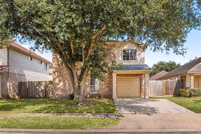 Photo 3 of 19714 Shores Edge Drive, Tomball, TX