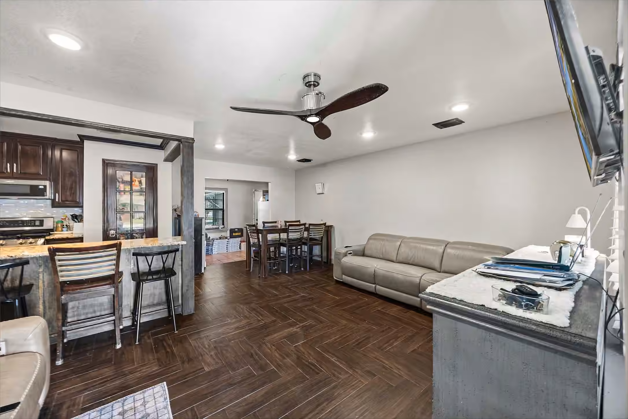 Photo 5 of 8822 Koala Drive, Houston, TX