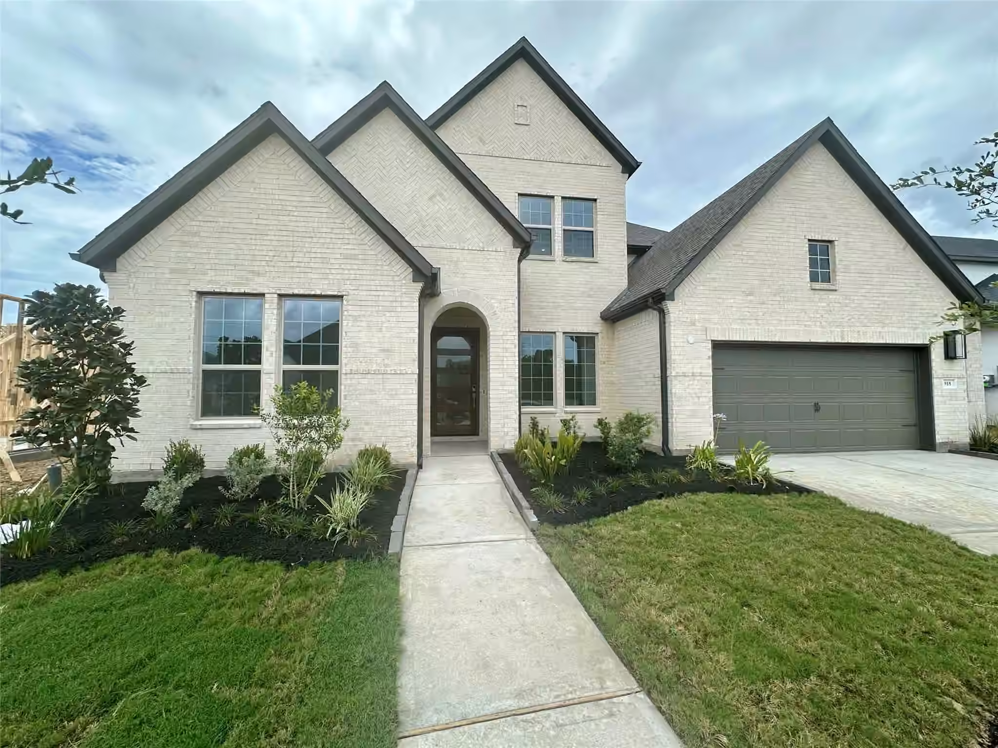 Photo of 918 Groundwater Way, League City, TX 77546