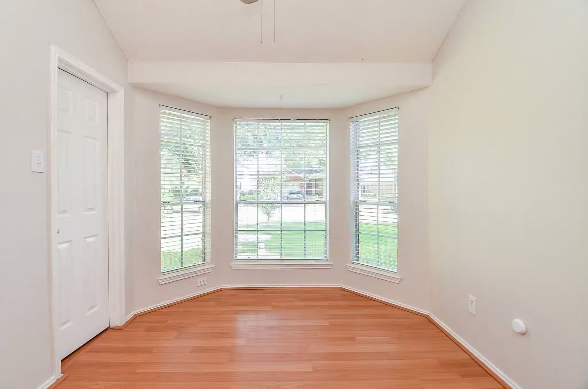 Photo 6 of 19715 Lindenfield Court, Katy, TX