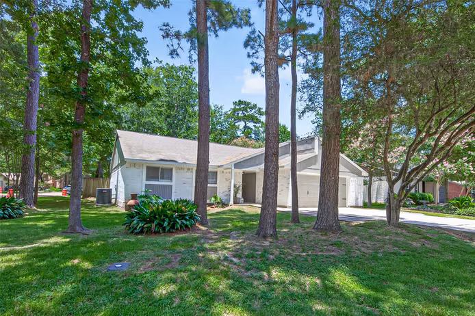 Photo 3 of 1 Still Glen Court, The Woodlands, TX