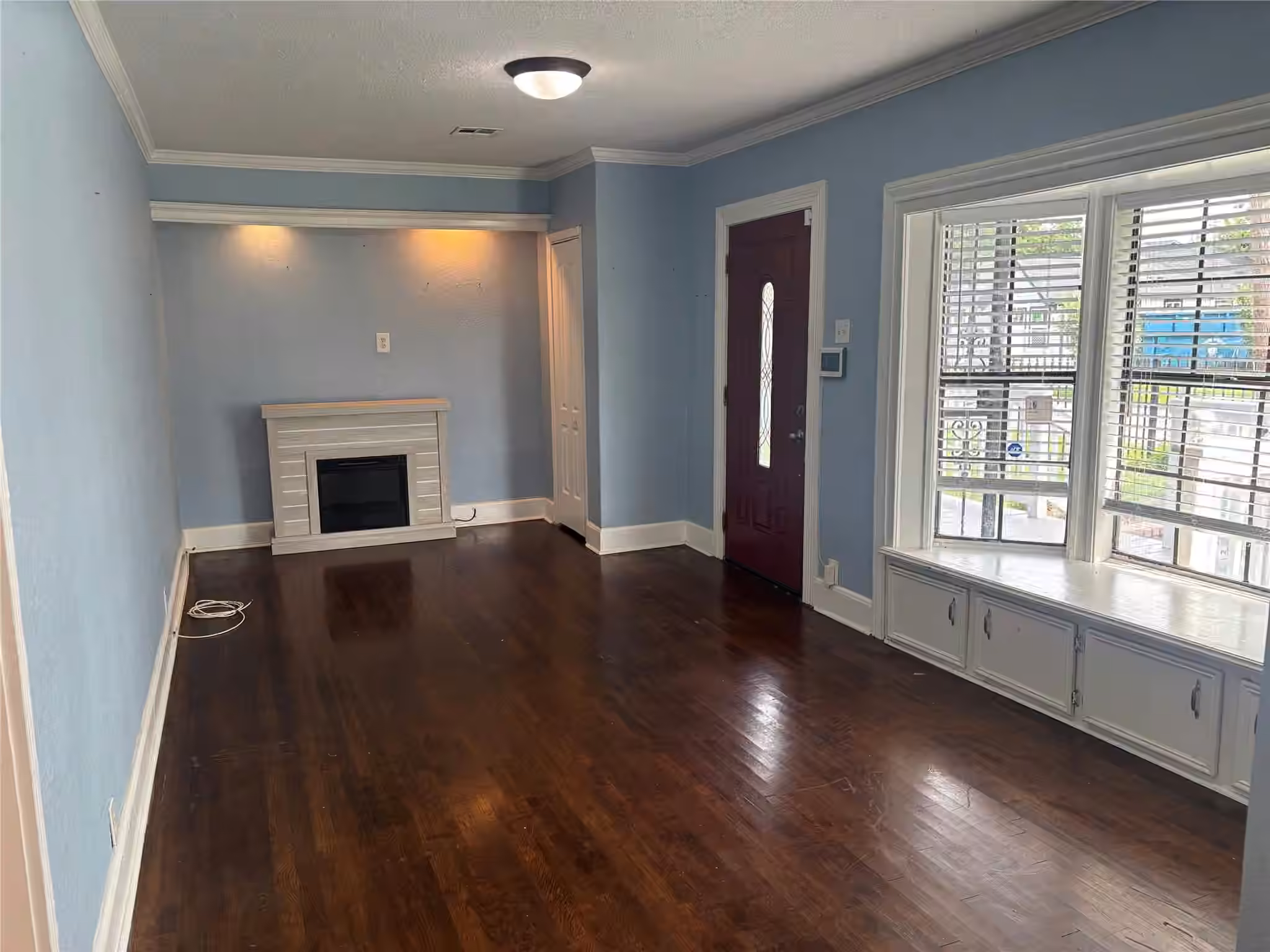 Photo 6 of 5738 Newport Street, Houston, TX