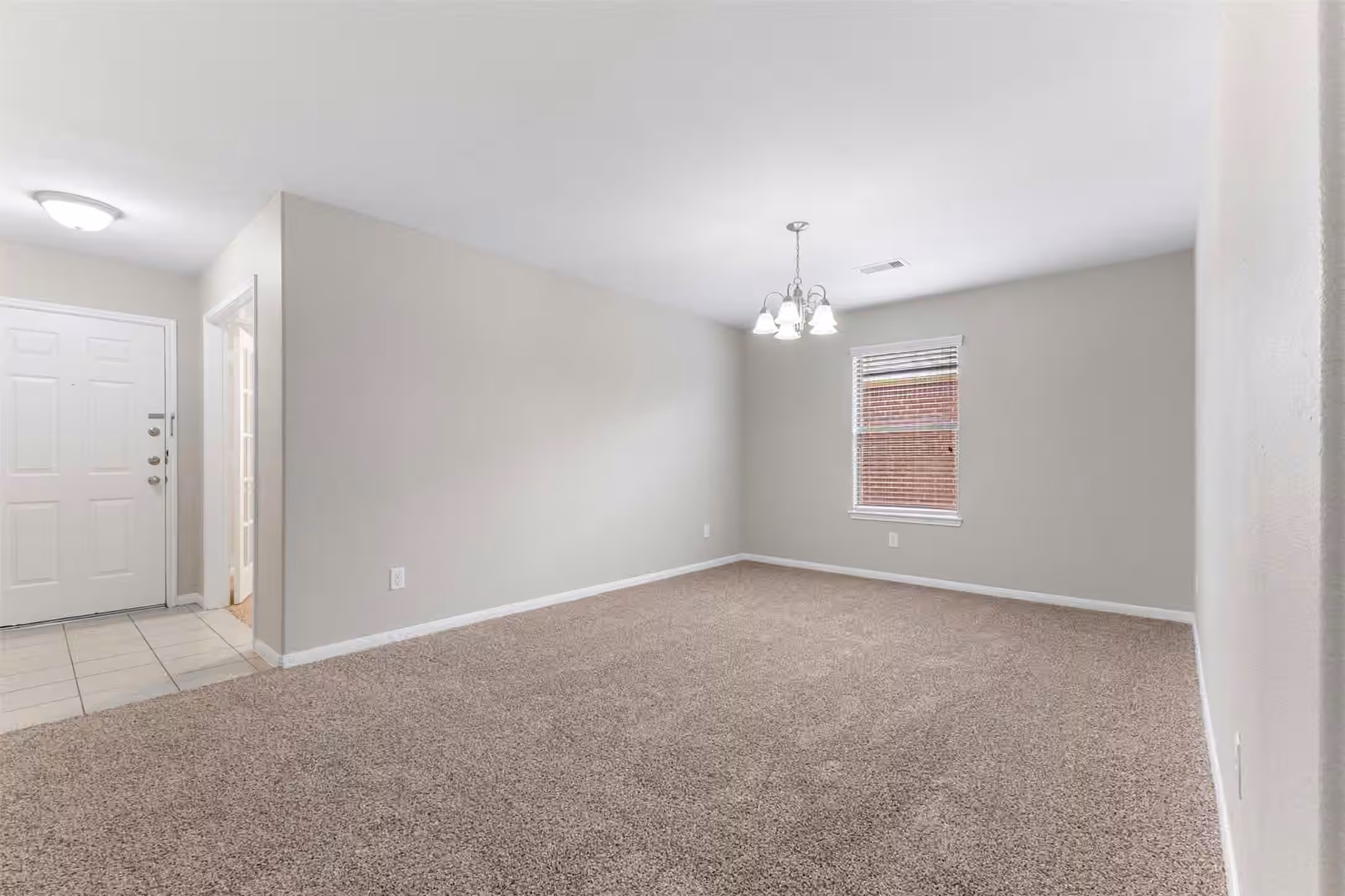 Photo 5 of 8414 Hidalgo Drive, Rosenberg, TX