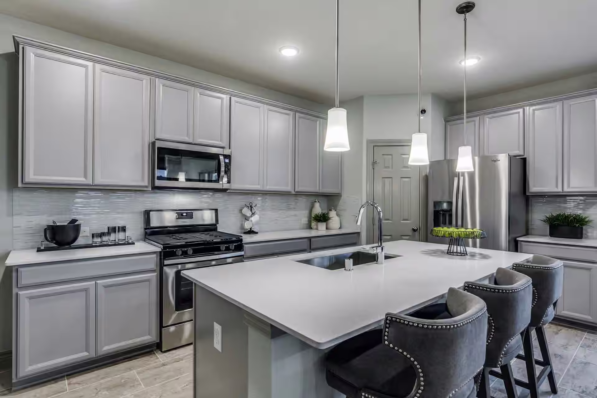 Photo 3 of 18210 Ellerden Forest Drive, Tomball, TX