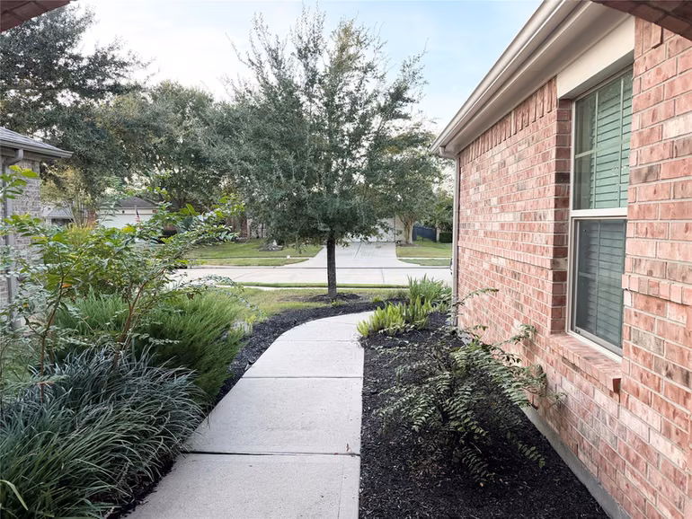 Photo 3 of 1115 Catalpa Drive, Richmond, TX