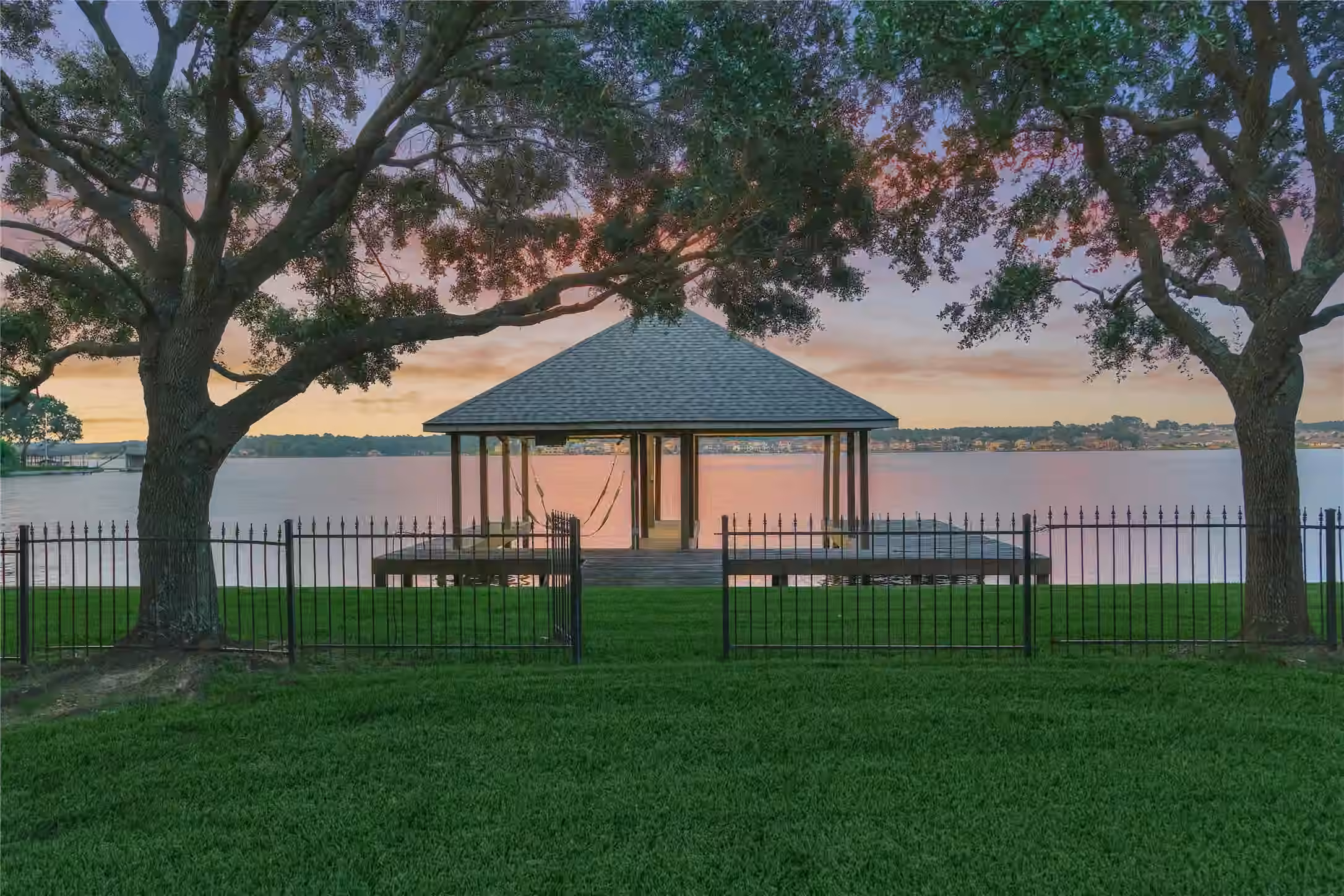 Photo of 9370 Escondido Drive, Willis, TX 77318
