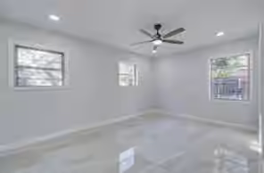 Photo 7 of 5230 W Bellfort Avenue, Houston, TX