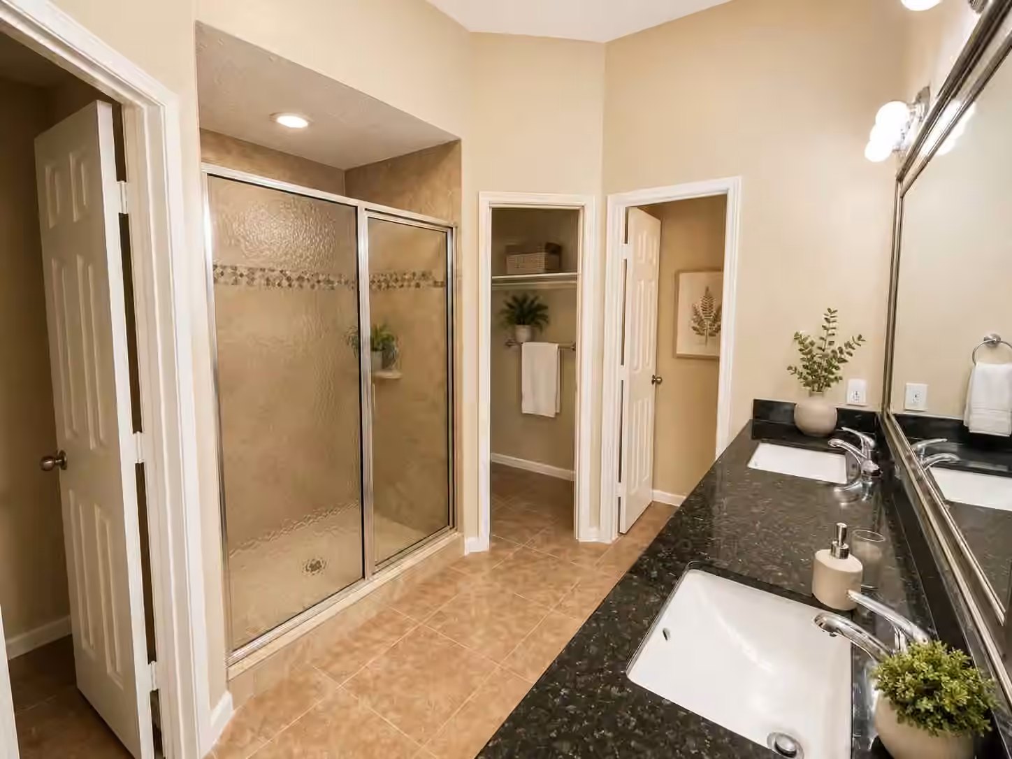 Photo 6 of 15634 Fox Springs Drive, Houston, TX