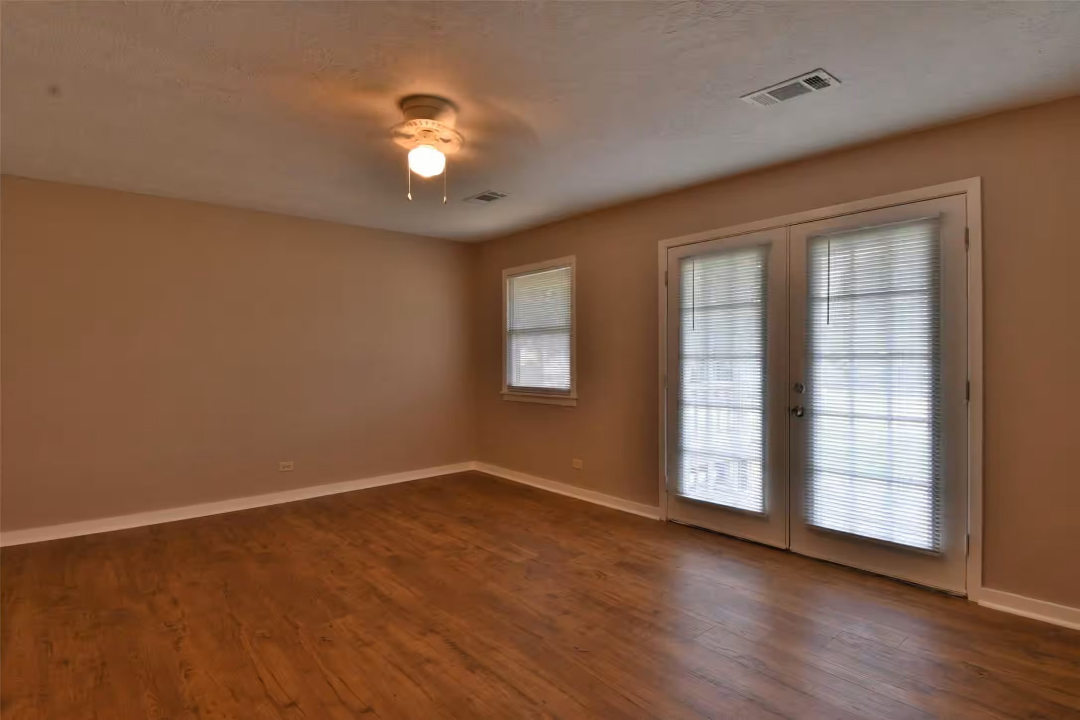 Photo 7 of 1506 Wyandotte Lane, Brenham, TX