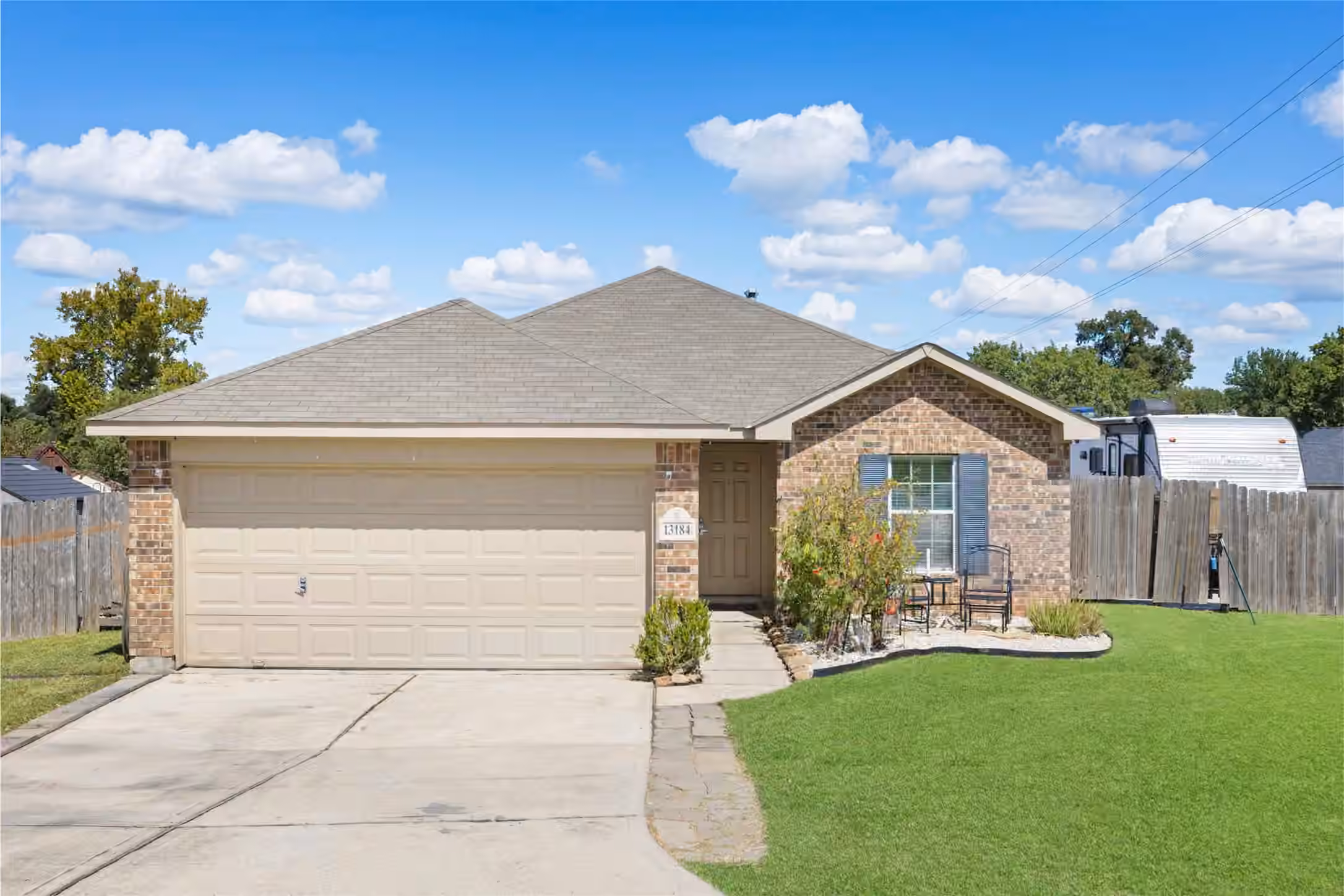 Photo 3 of 13184 Lake Breeze Lane, Willis, TX
