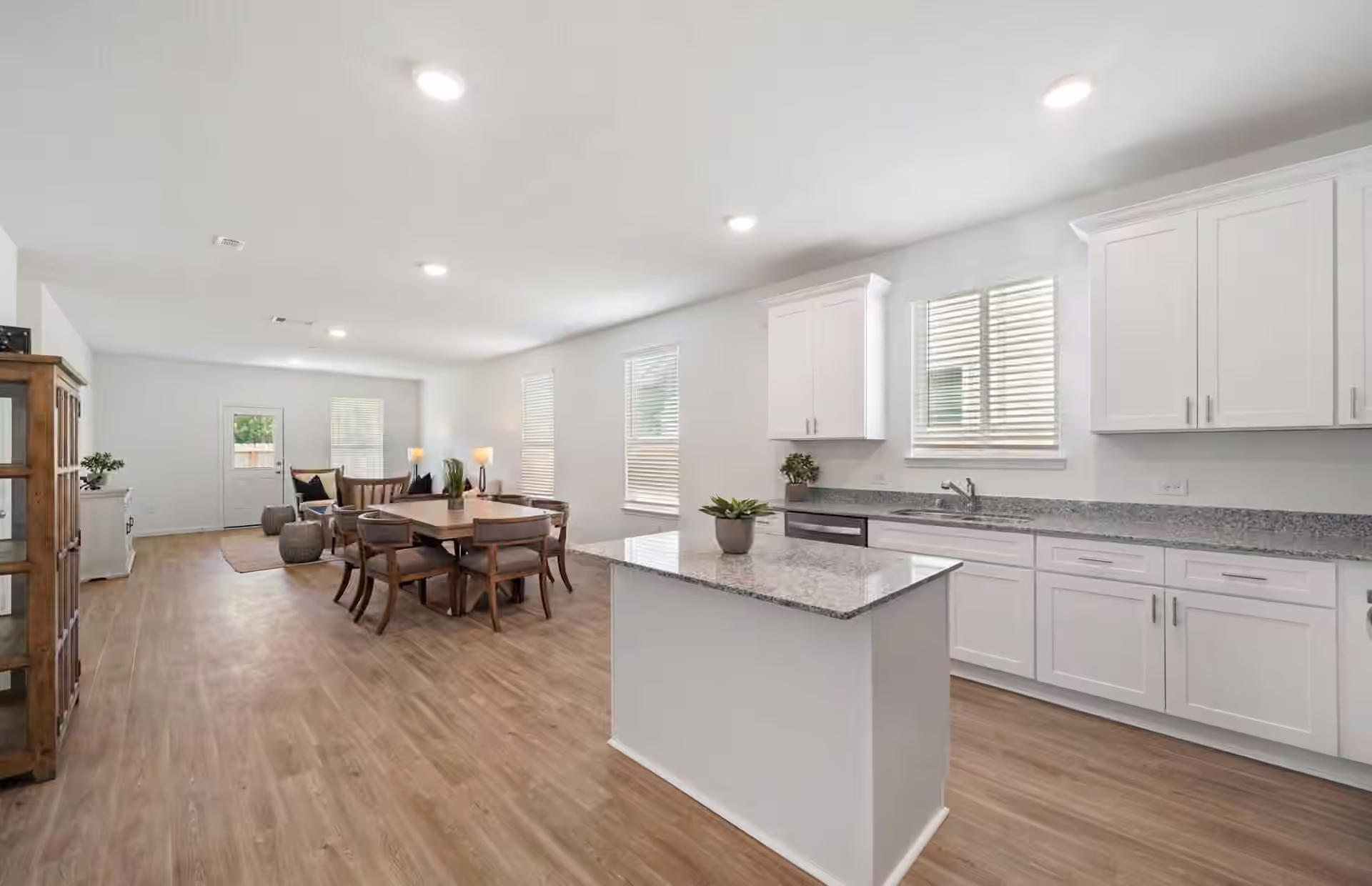 Photo 6 of 14878 Peach Blossom Drive, Conroe, TX