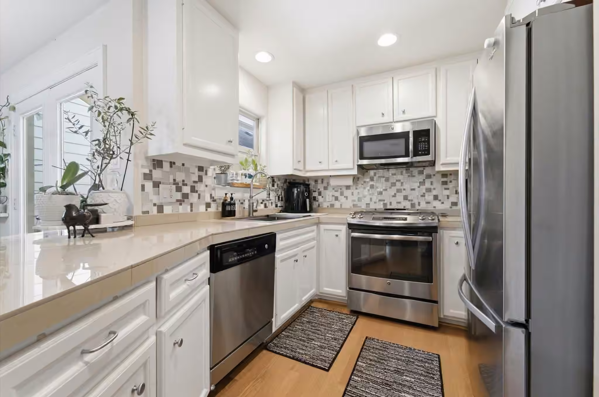 Photo 4 of 5951 South Loop E 42, Houston, TX